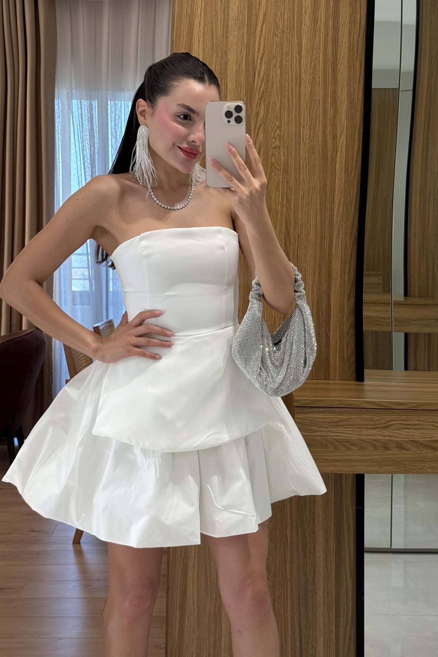 Alveta Beyaz Straplez Balon Elbise