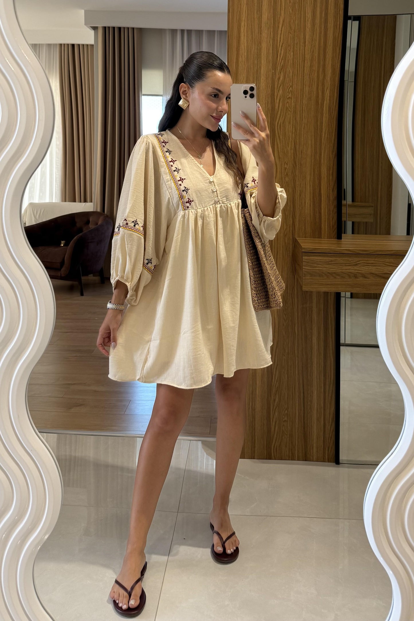 Ambrose Keten İşlemeli Mini Elbise