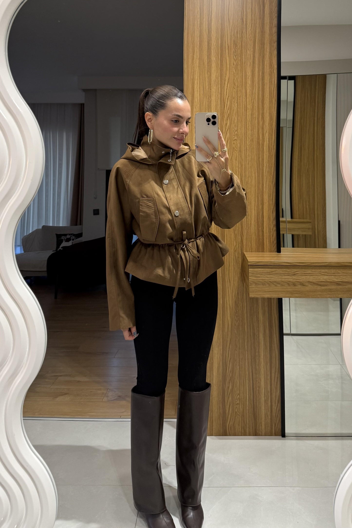 Antonia Belden Büzgülü Ceket