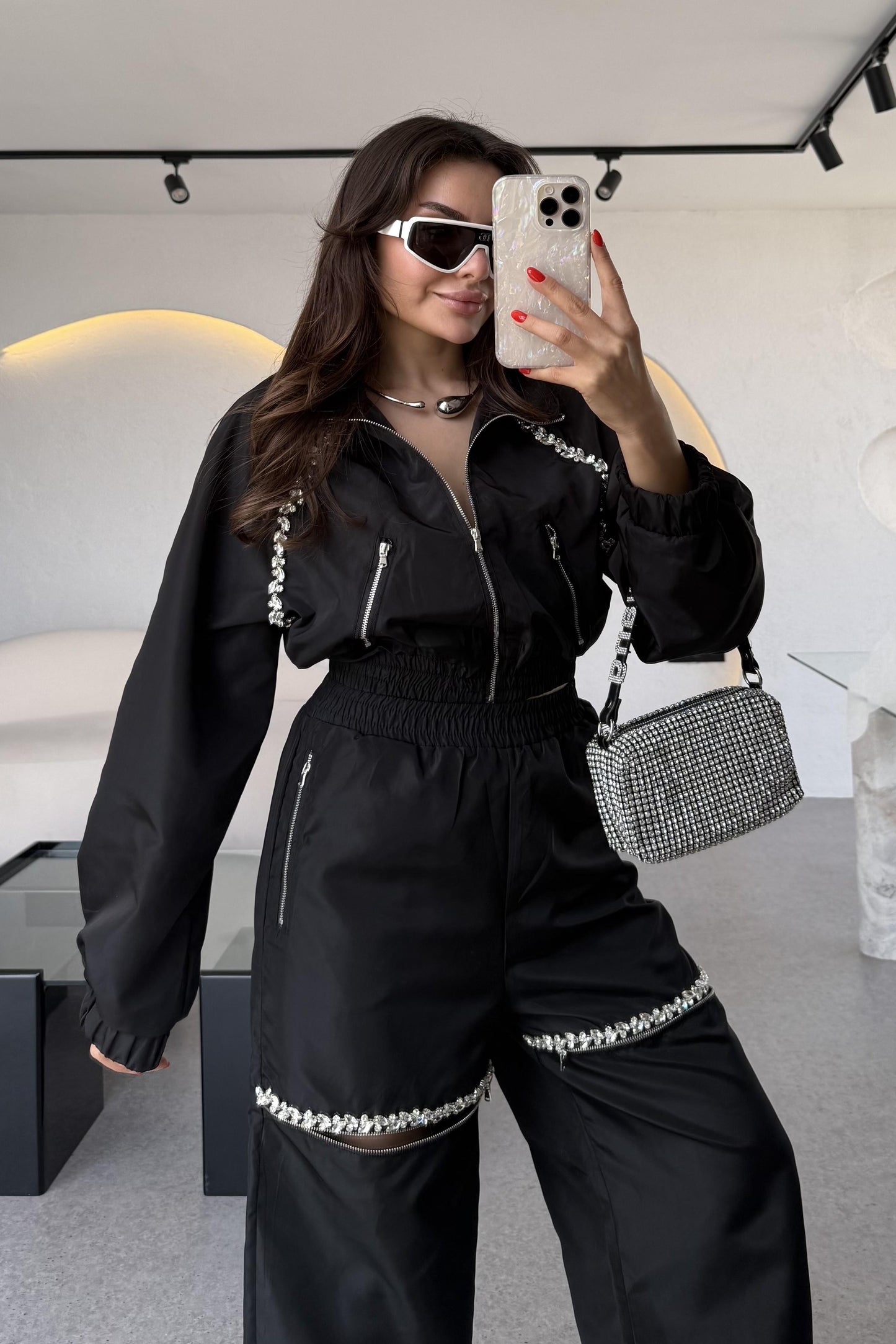 Antonie Siyah Taş Detaylı Tasarım Paraşüt Takım