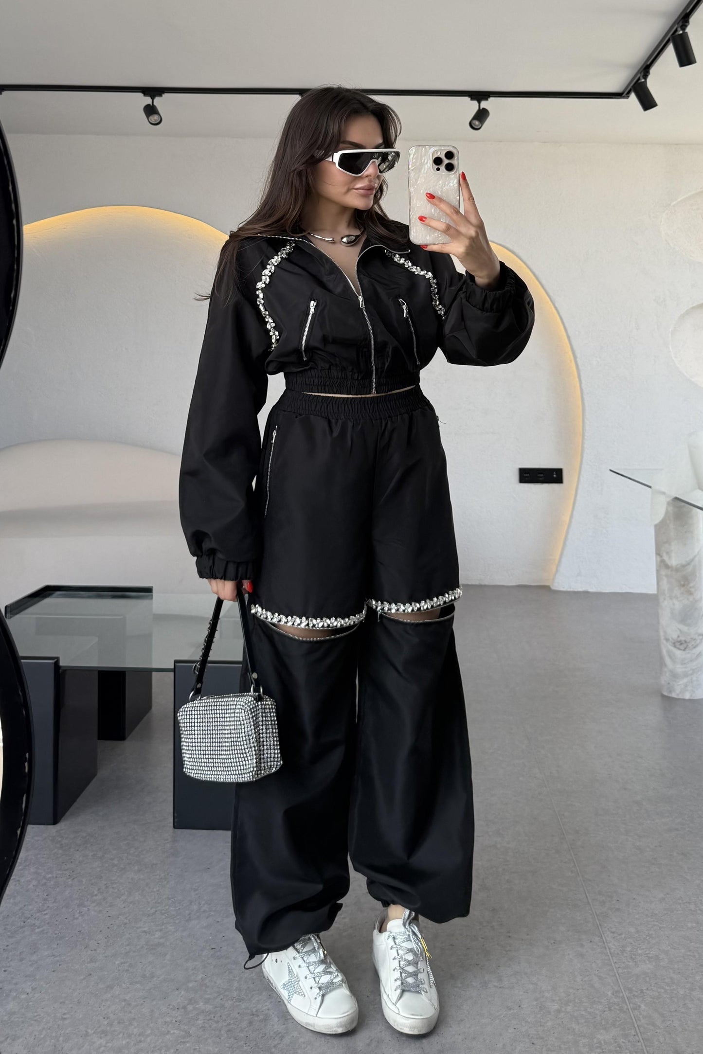 Antonie Siyah Taş Detaylı Tasarım Paraşüt Takım