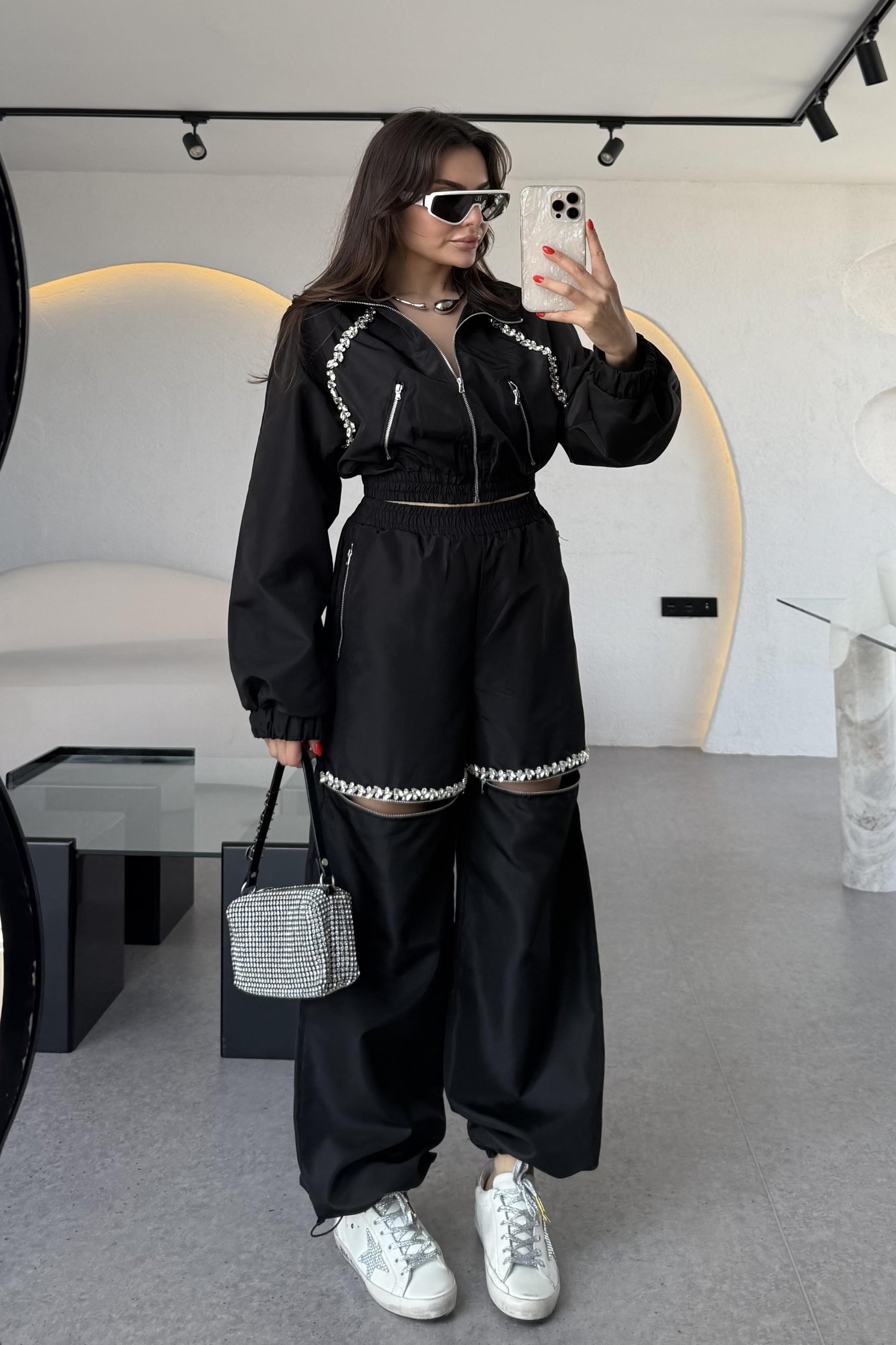 Antonie Siyah Taş Detaylı Tasarım Paraşüt Takım