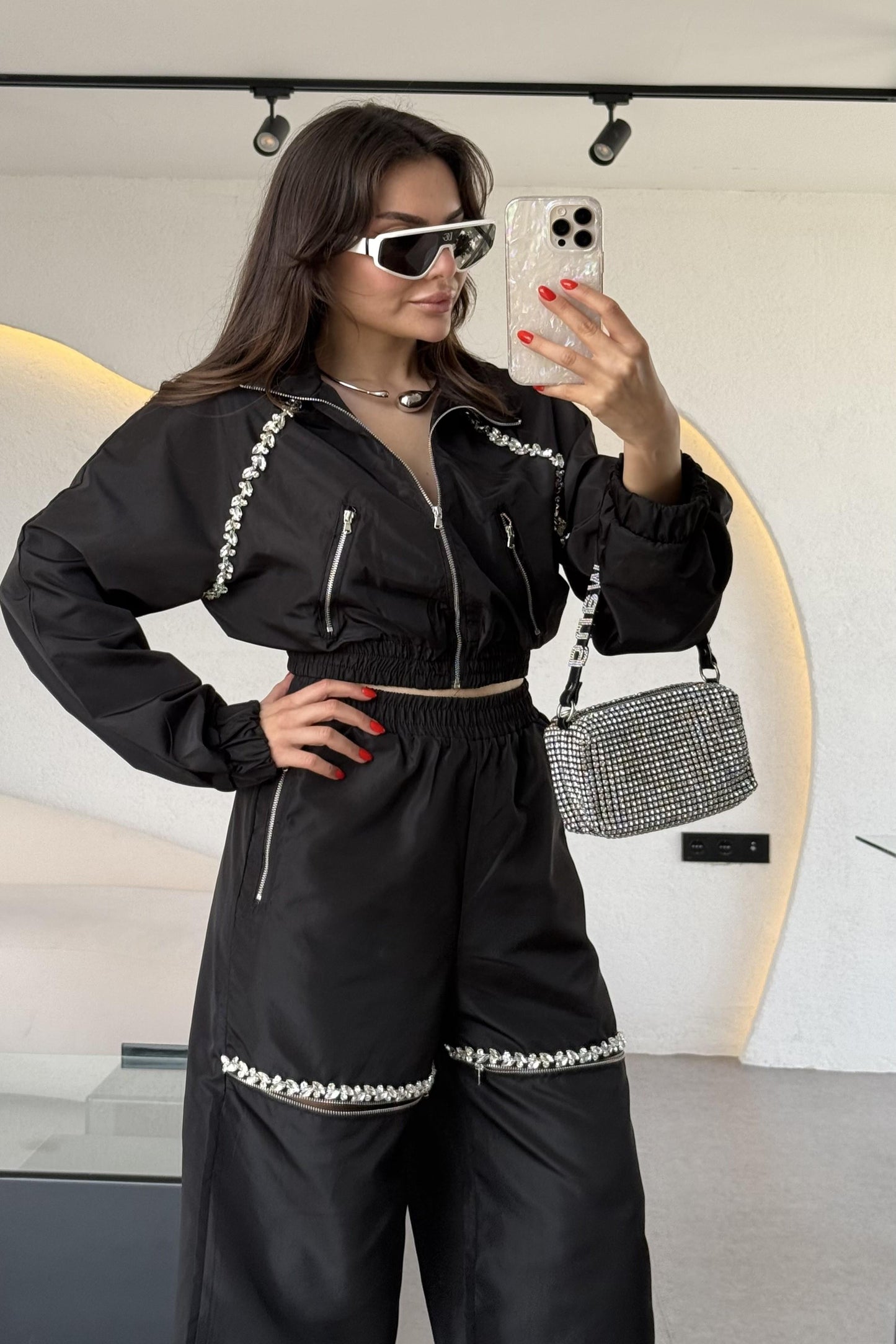 Antonie Siyah Taş Detaylı Tasarım Paraşüt Takım