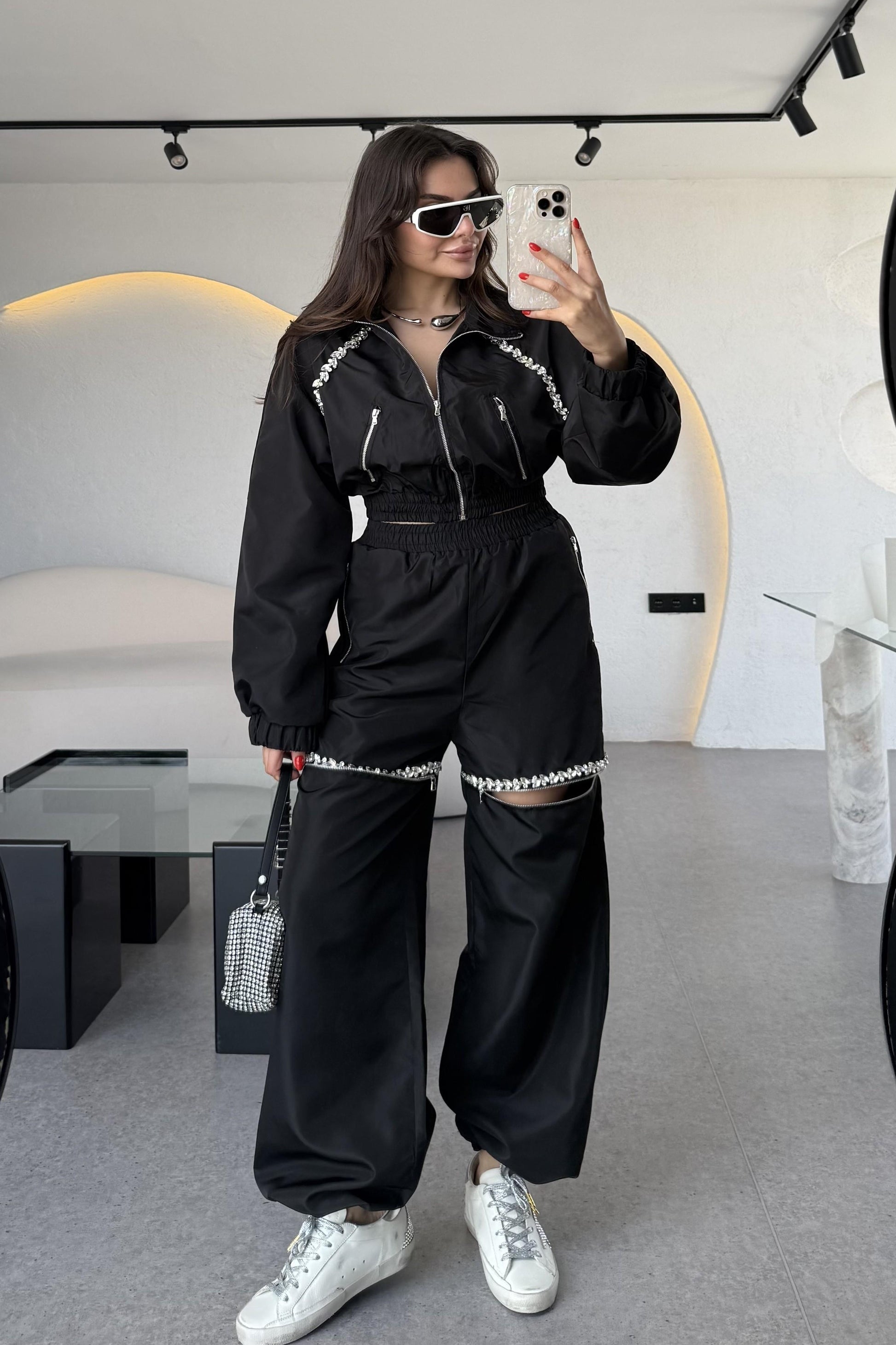 Antonie Siyah Taş Detaylı Tasarım Paraşüt Takım