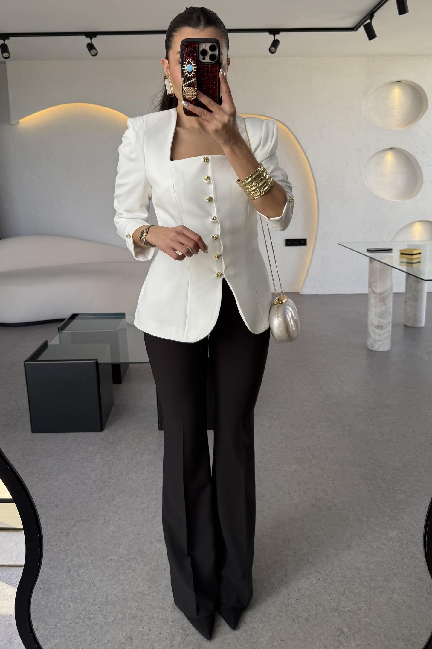 Ariana Beyaz Vatkalı Tasarım Blazer