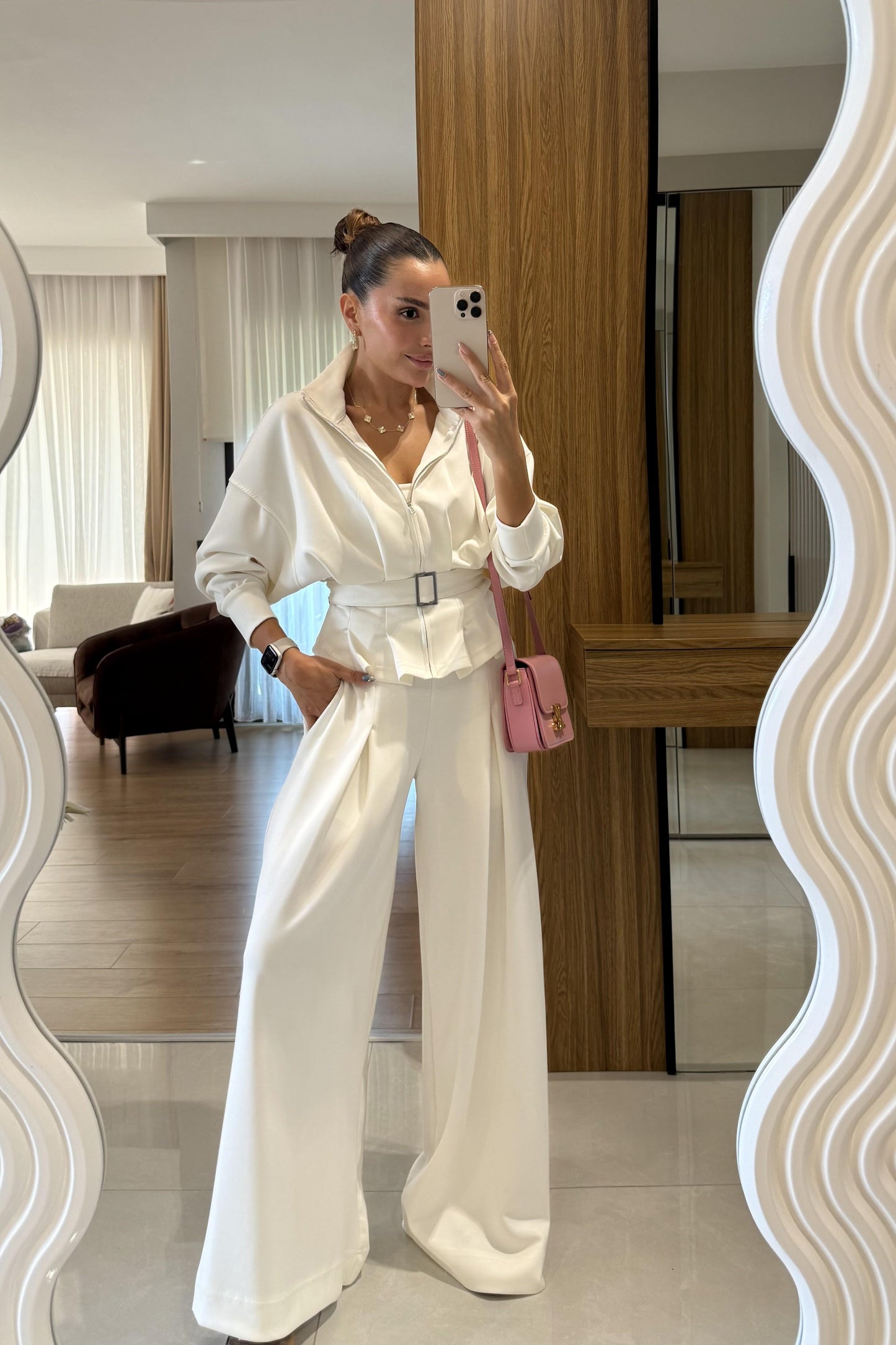 Avery Beyaz Kemer Detaylı Geniş Paça Modal Takım