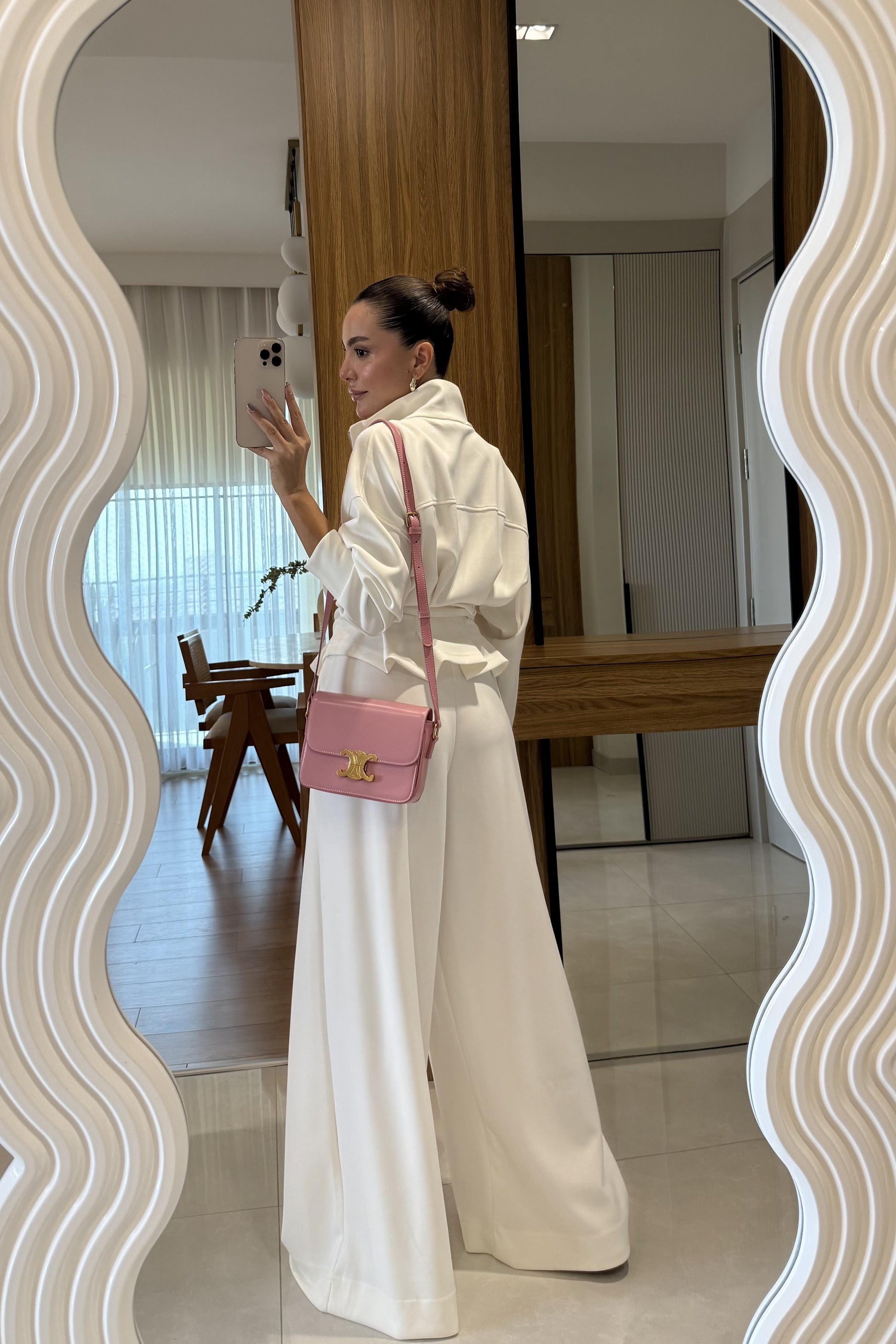 Avery Beyaz Kemer Detaylı Geniş Paça Modal Takım