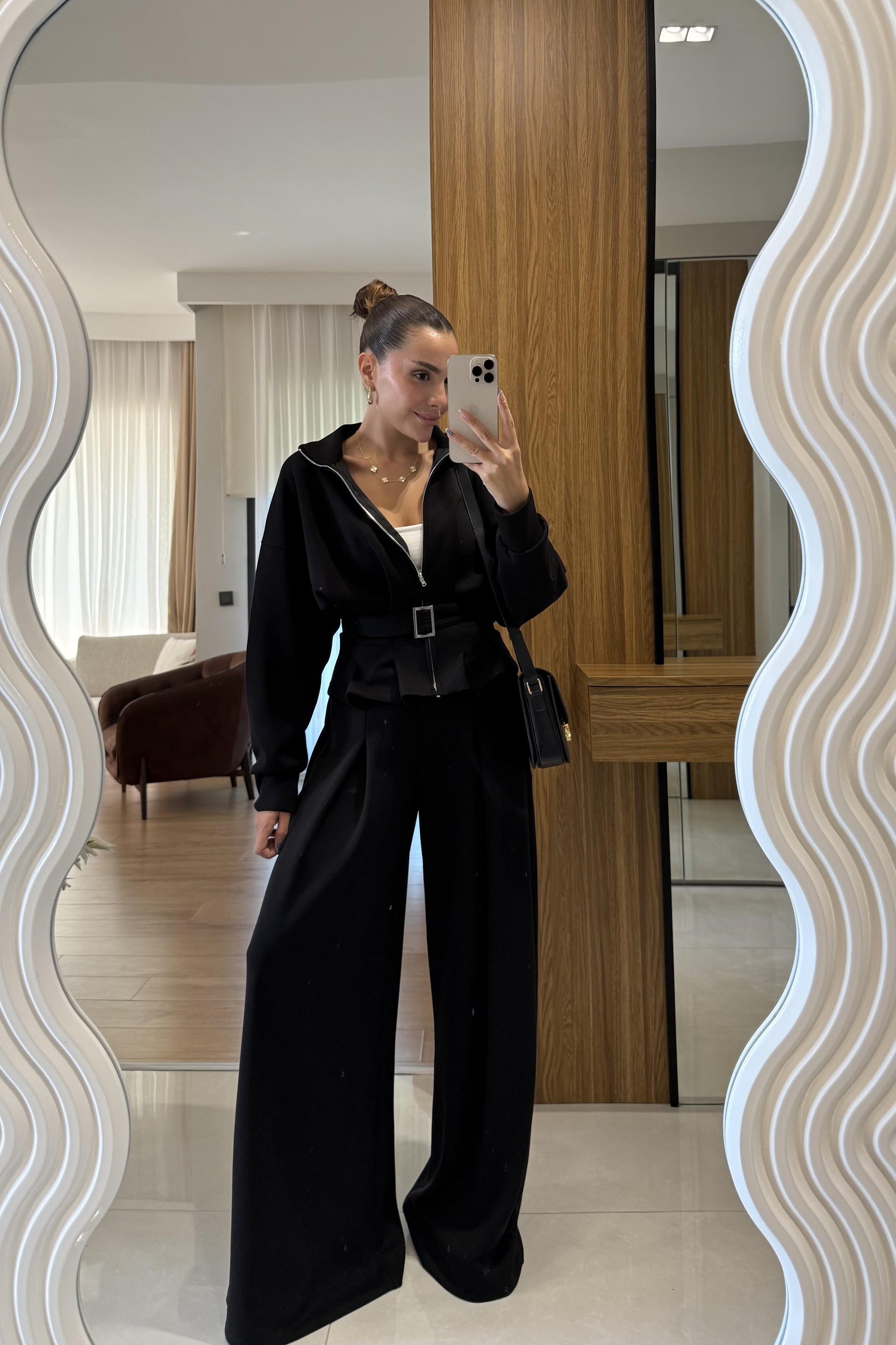 Avery Siyah Kemer Detaylı Geniş Paça Modal Takım