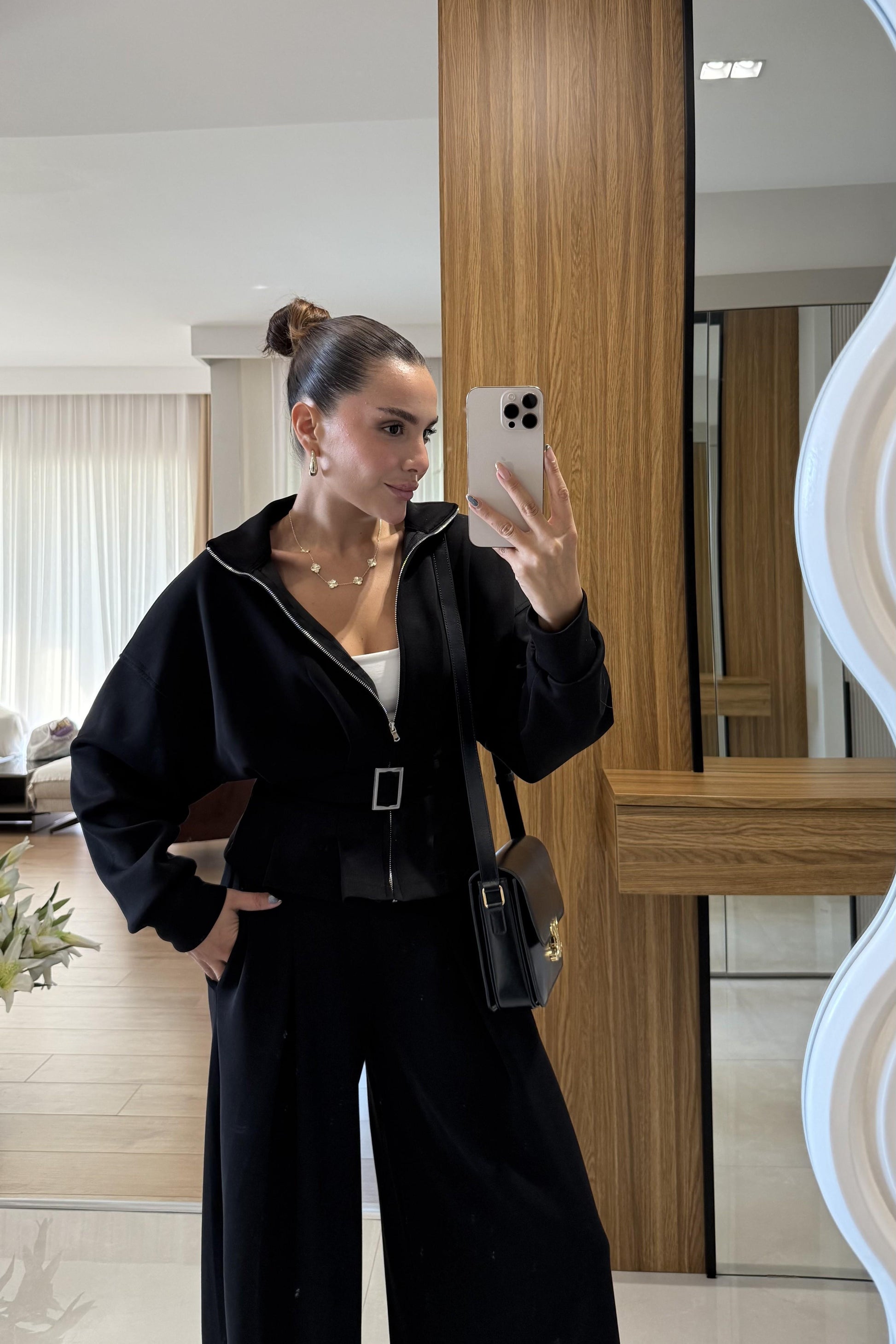 Avery Siyah Kemer Detaylı Geniş Paça Modal Takım