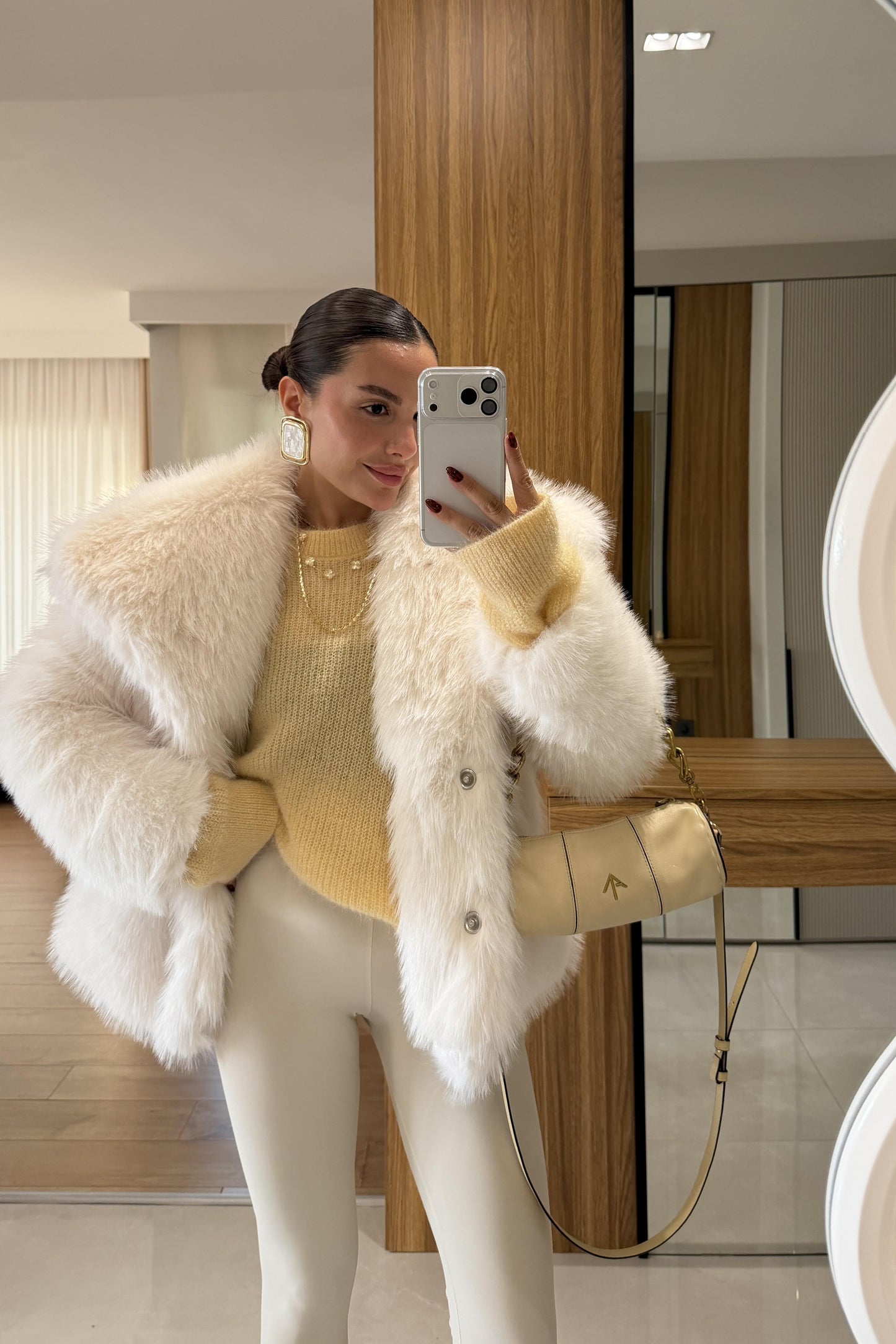 Beyonce Beyaz Yakalı Premium Kürk