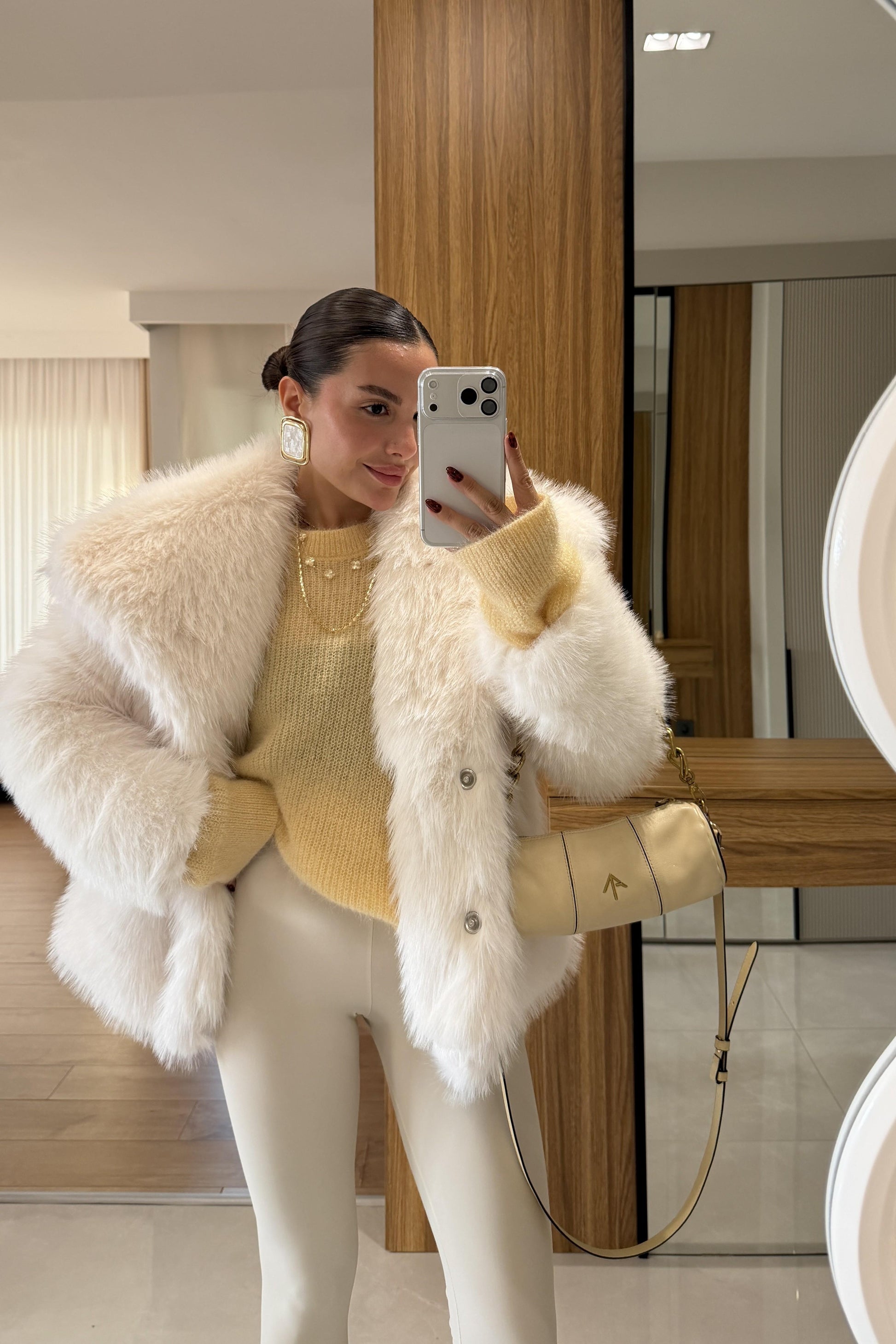Beyonce Beyaz Yakalı Premium Kürk