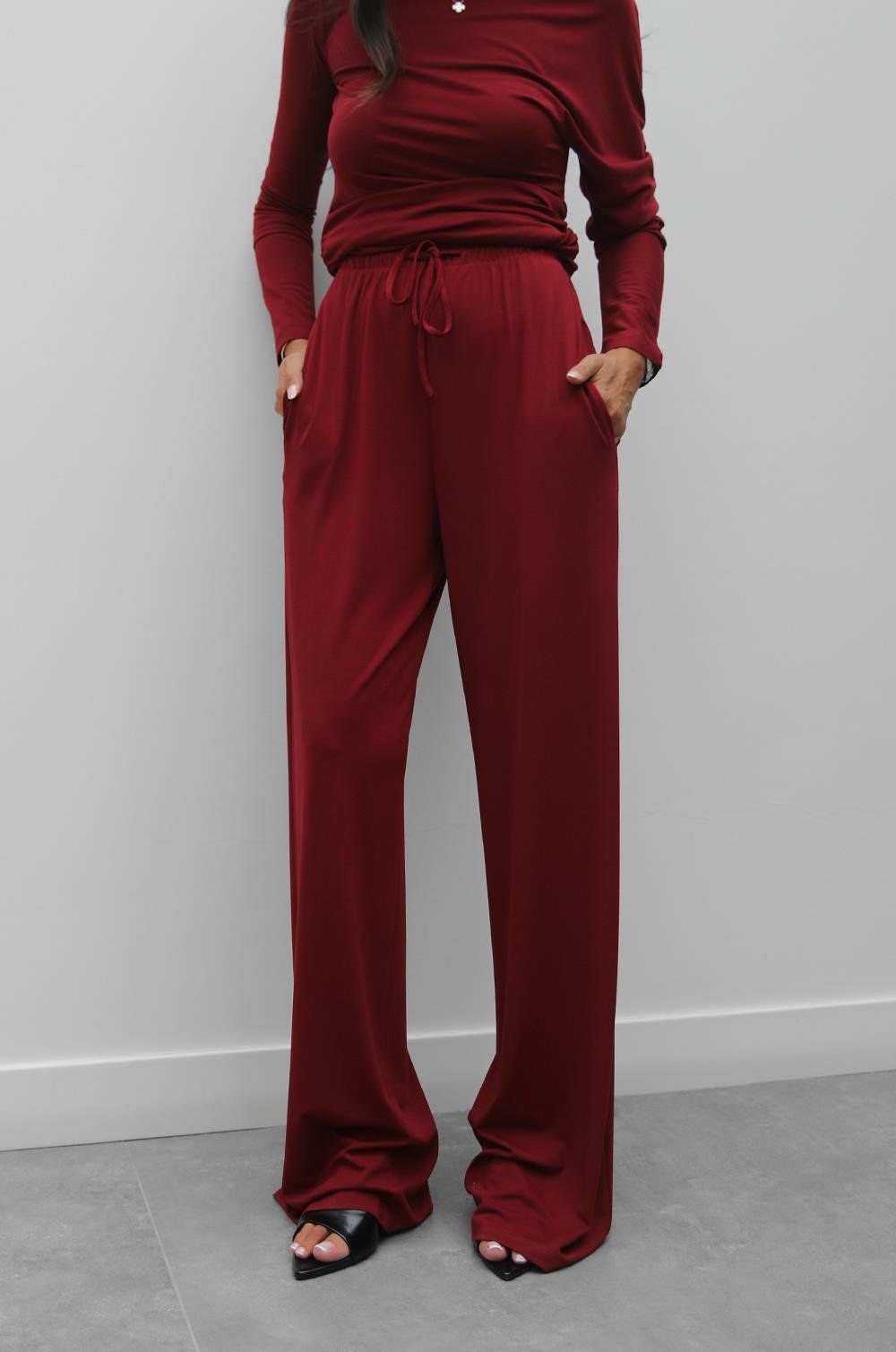 BORDO ASIMETRIK YAKA BLUZ PANTOLON TAKIM