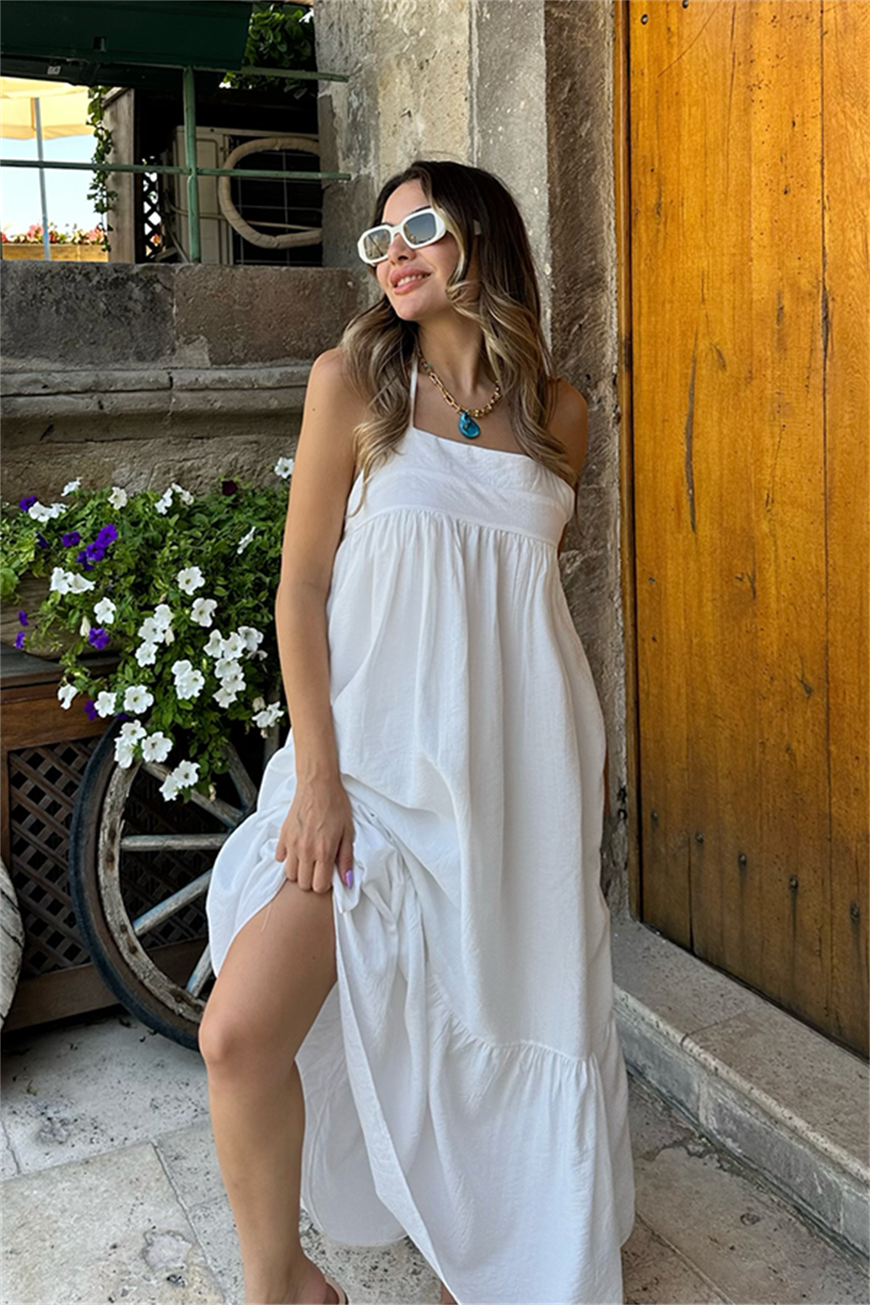 Casamia askılı beyaz elbise