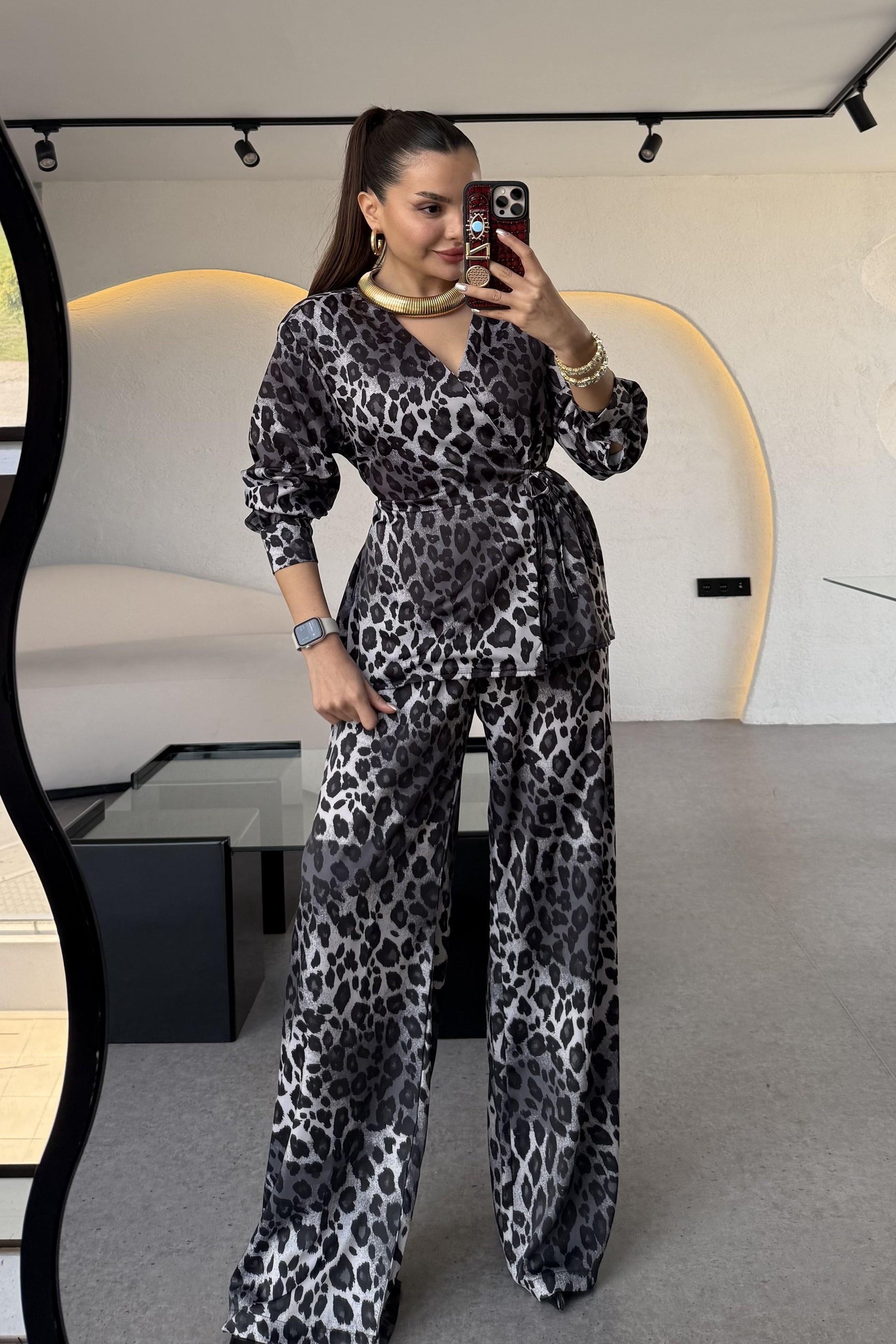 Castro Siyah Saten Leopar Takım