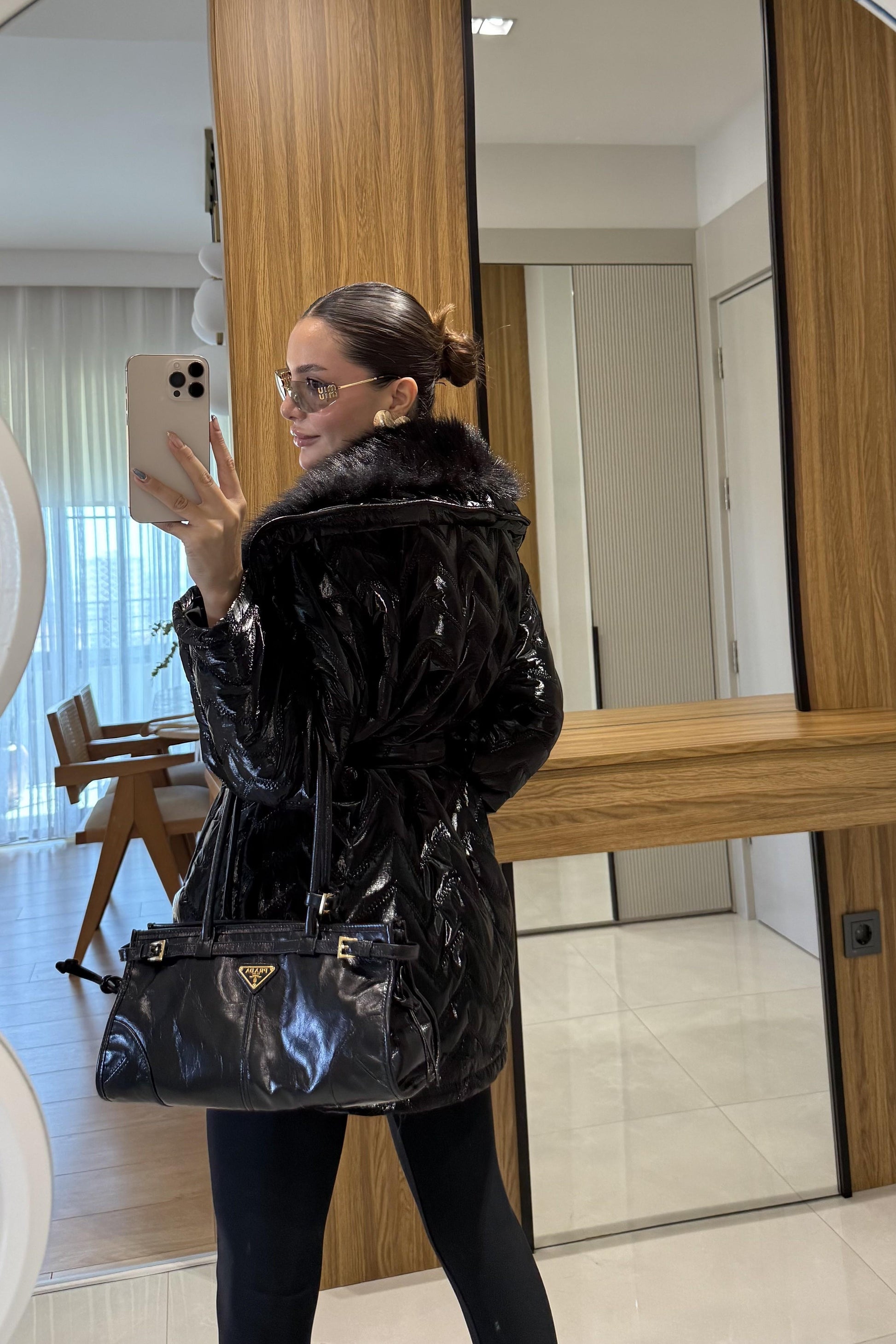 Colmar Siyah Kürklü Kemerli Şişme Mont