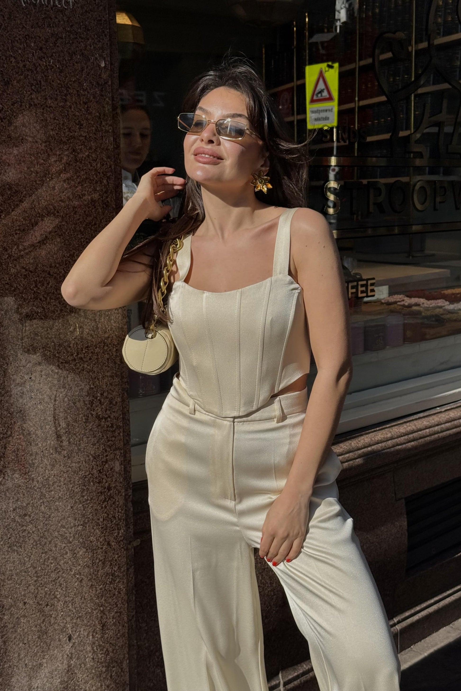 Deventer Krem Saten Korse Takım