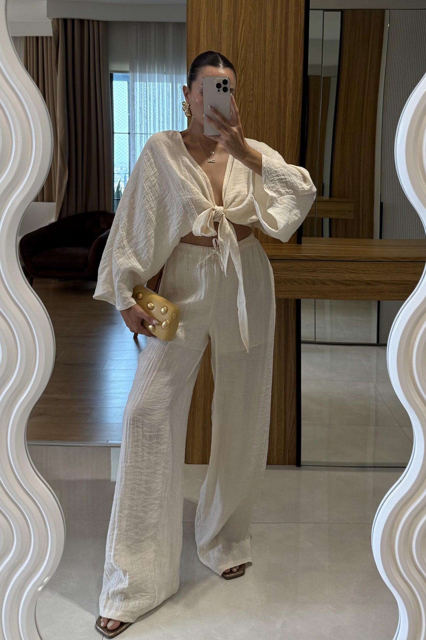 Diora Krem Bağlamalı Astarlı Takım