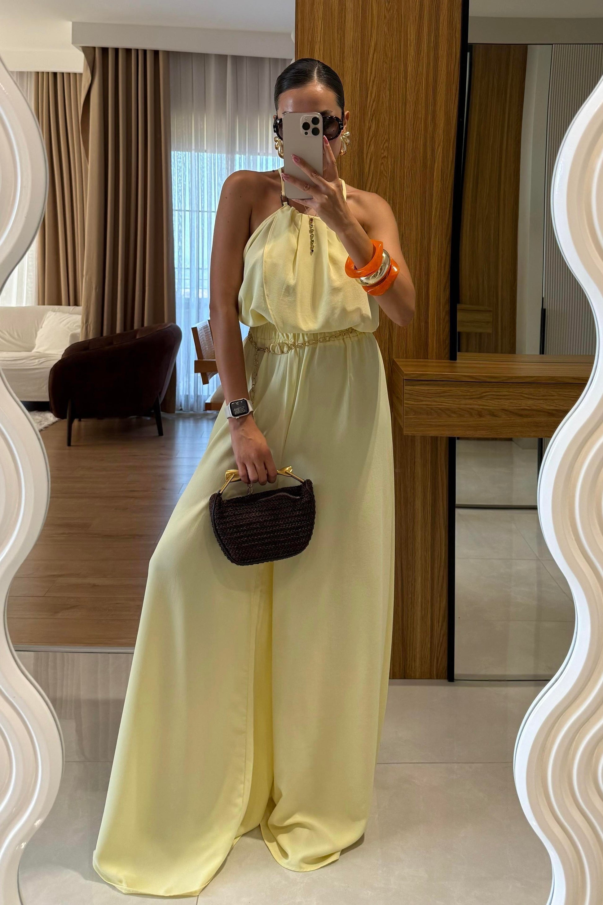 Draya Sarı Boyun Detaylı Pantolonlu Takım