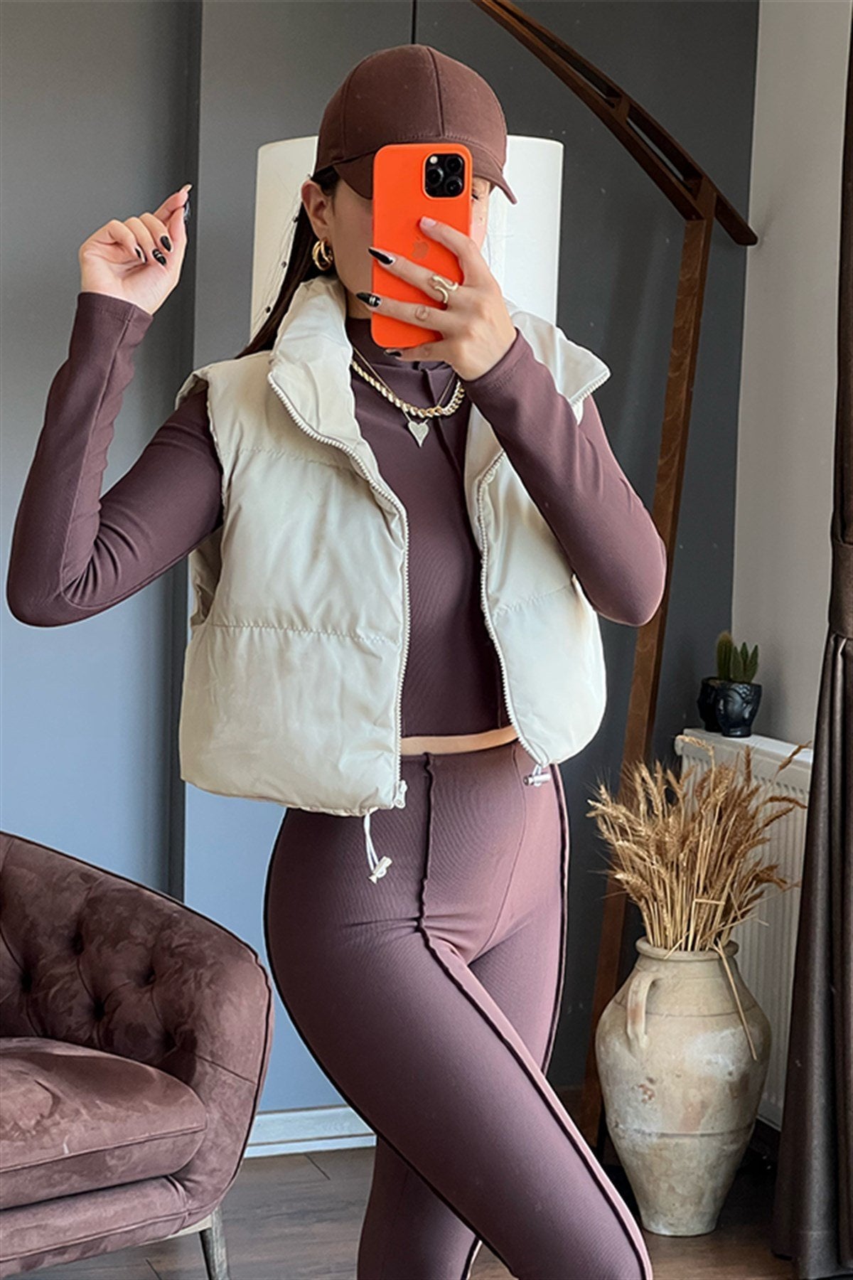 Ekru rengi şişme yelek