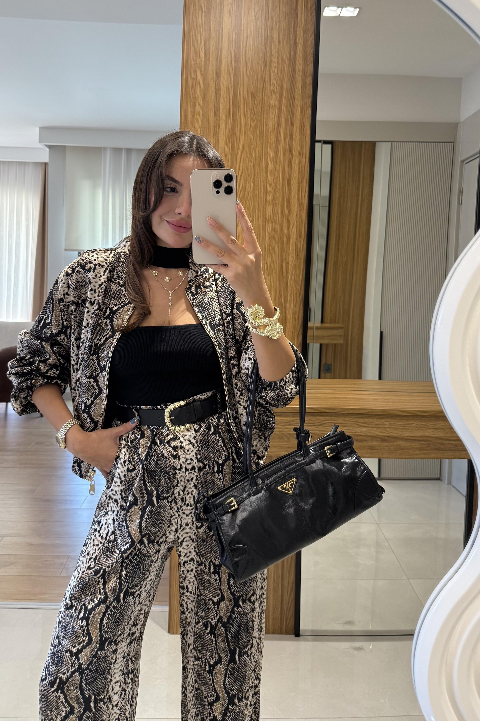 Elizza Piton Desen Fermuarlı Saten Ceket