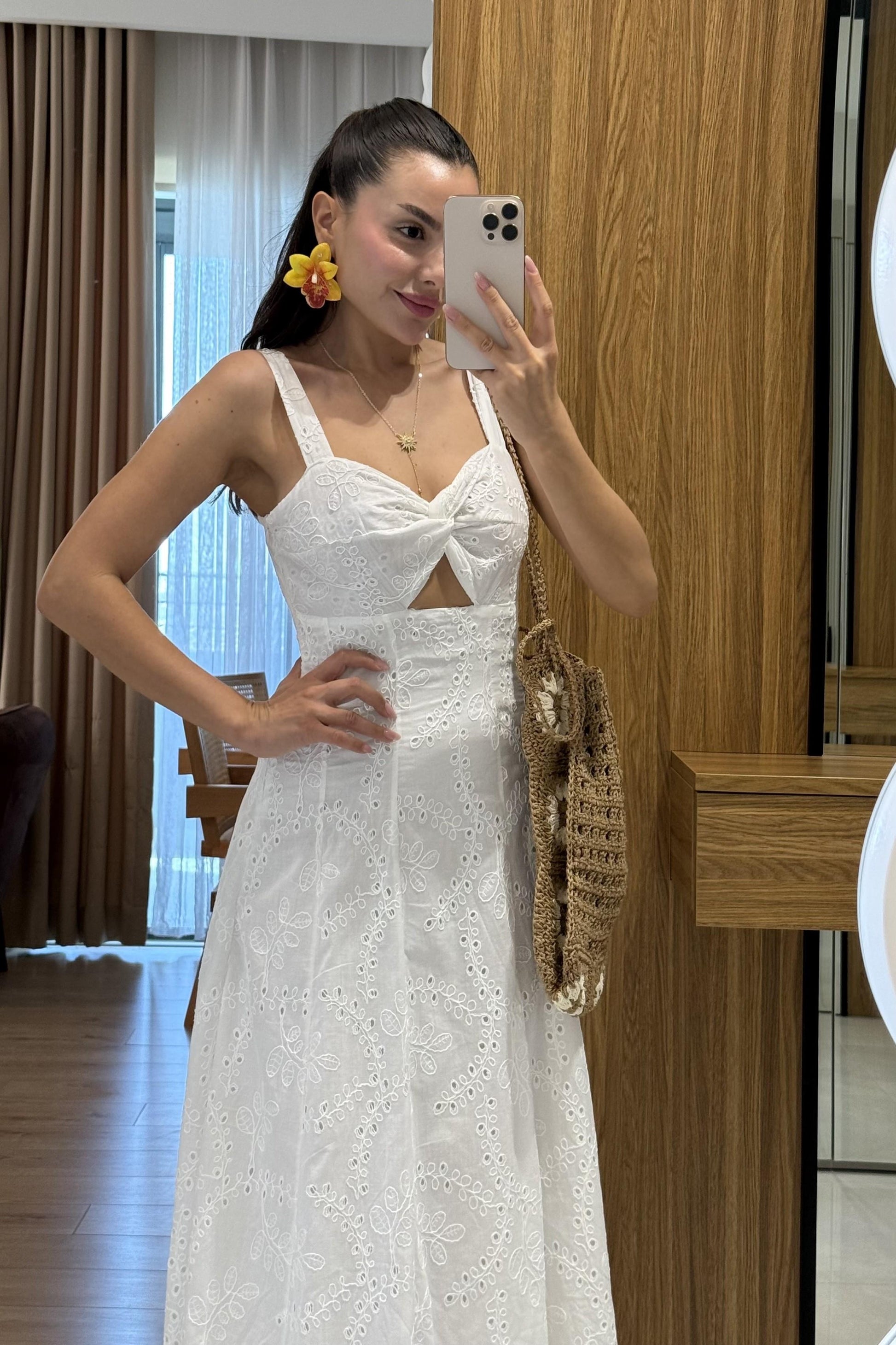 Elowen Beyaz Astarlı Fisto Elbise