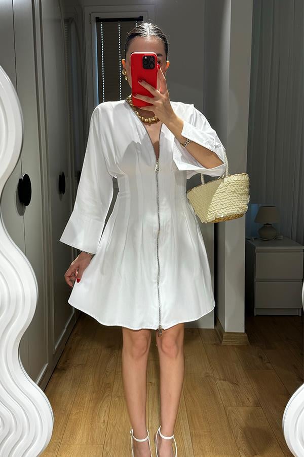 Faylinn Korse Detaylı Fermuarlı Beyaz Elbise