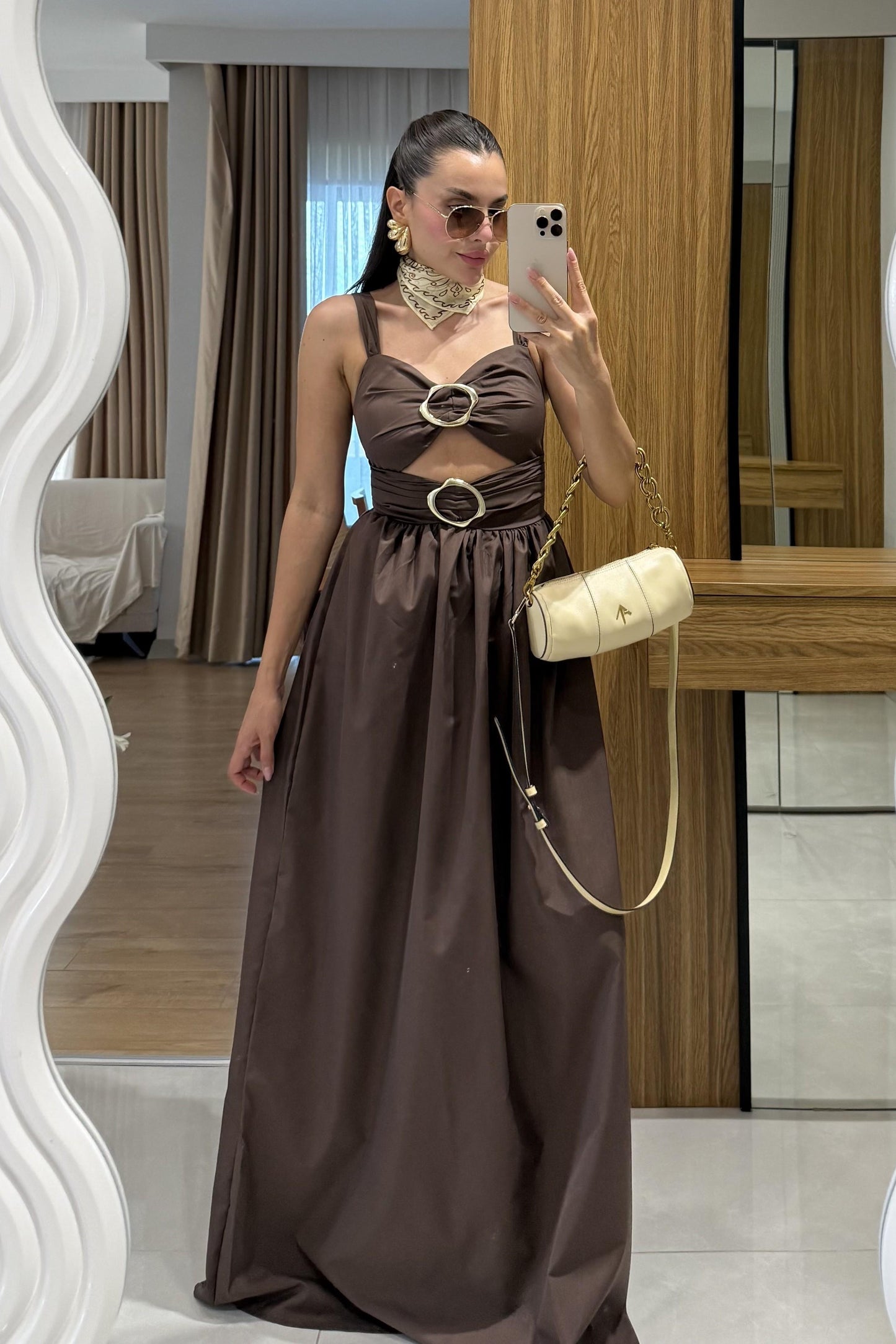 Fleur Aksesuarlı Kahve Elbise