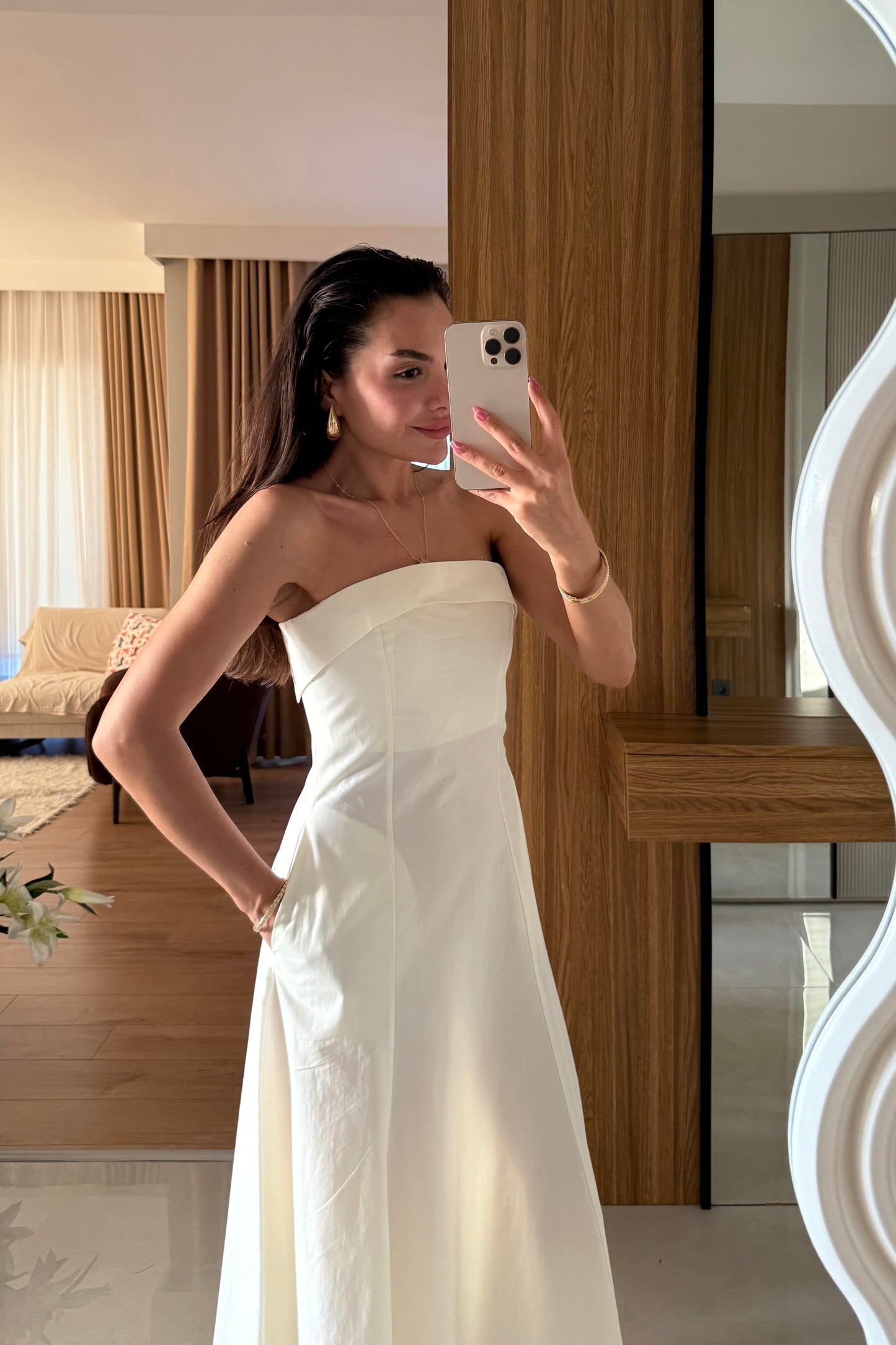 Jolina Beyaz Straplez Cepli Çan Elbise