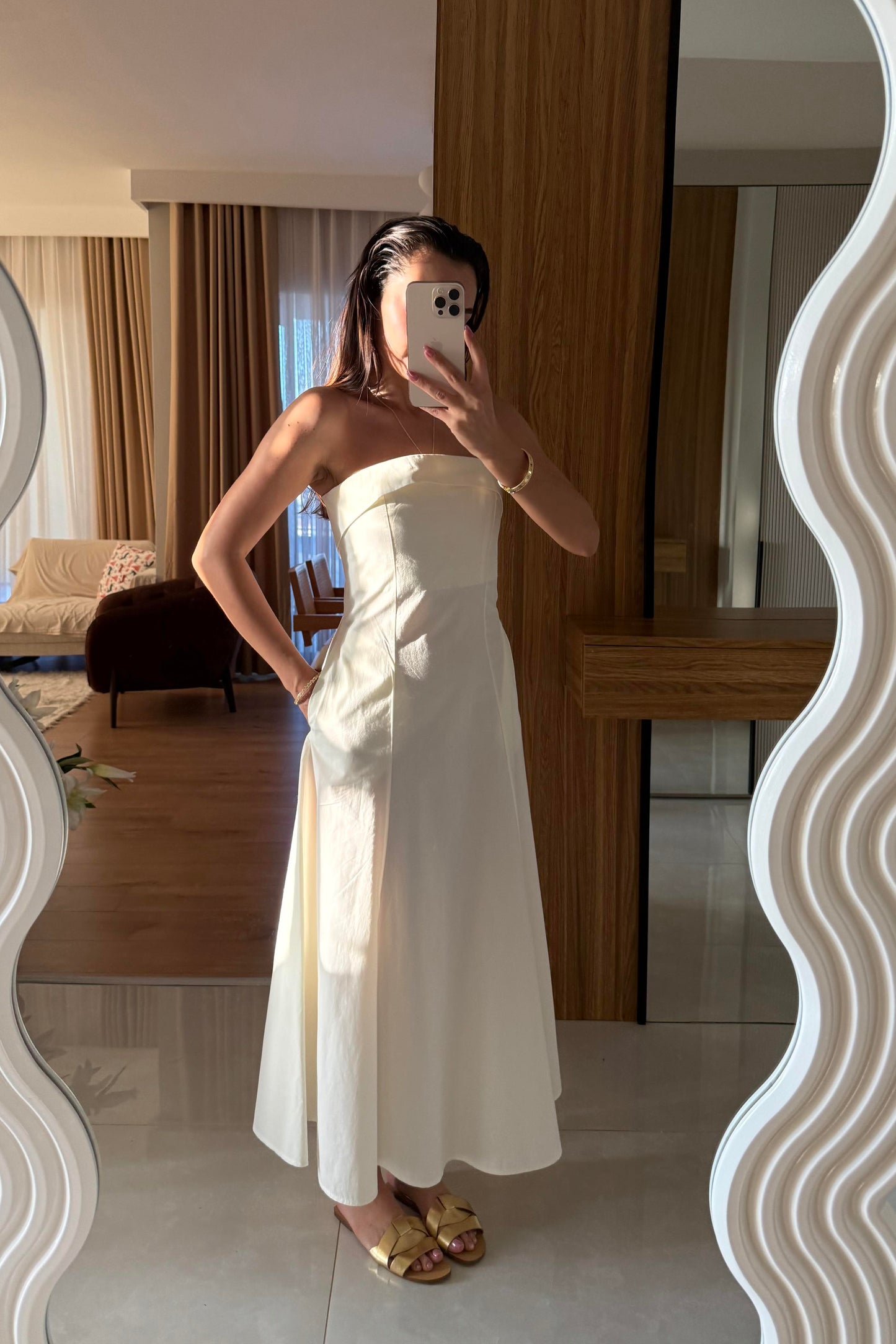 Jolina Beyaz Straplez Cepli Çan Elbise