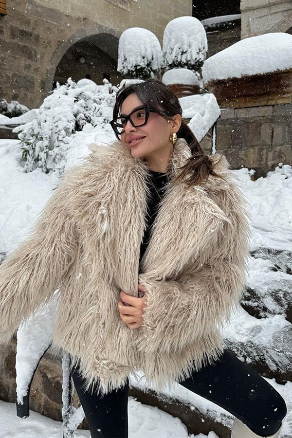 Franziska Kabarık Tüylü Krem Kürk