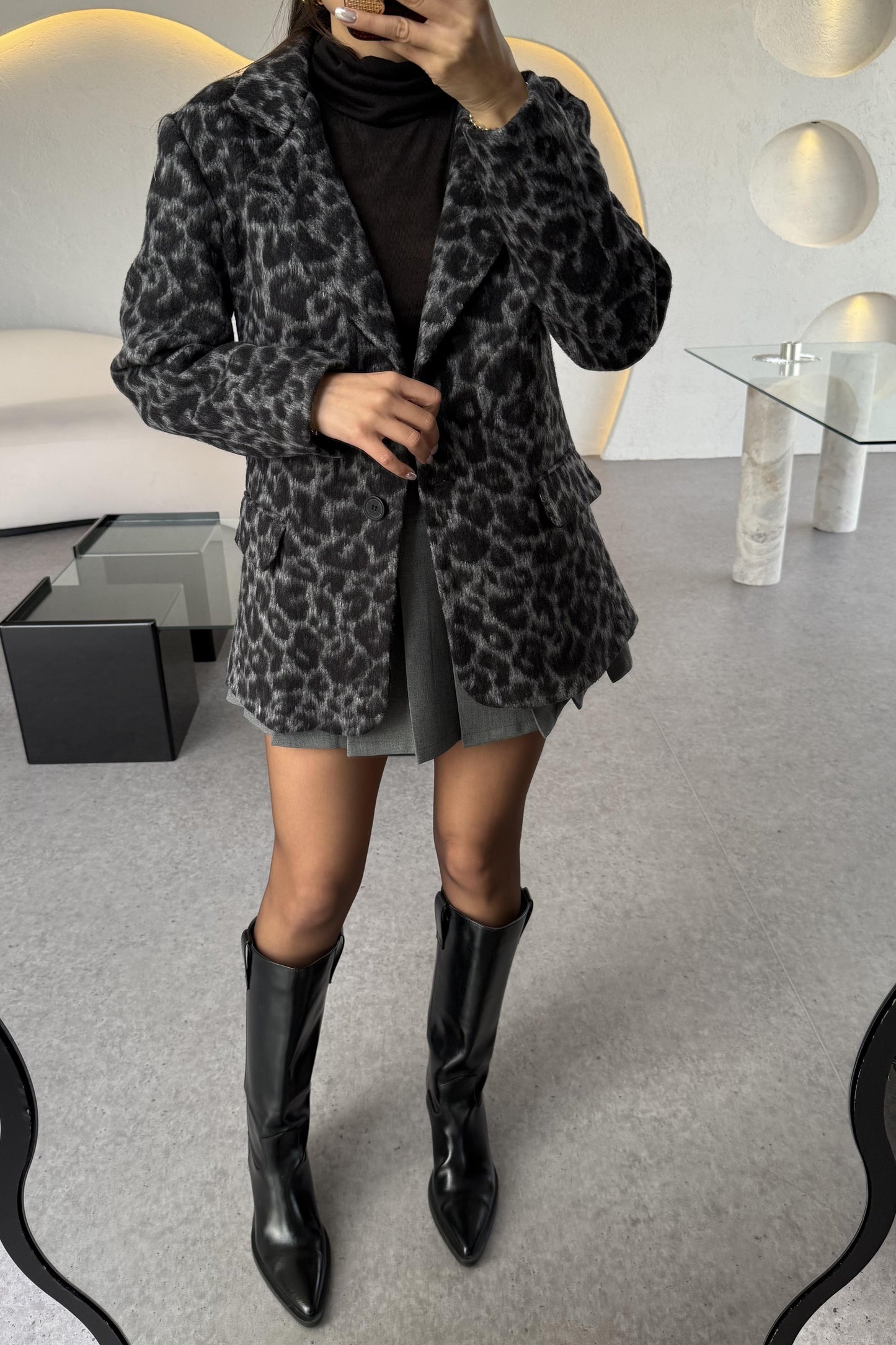 Gremio Siyah Kaşe Leopar Ceket