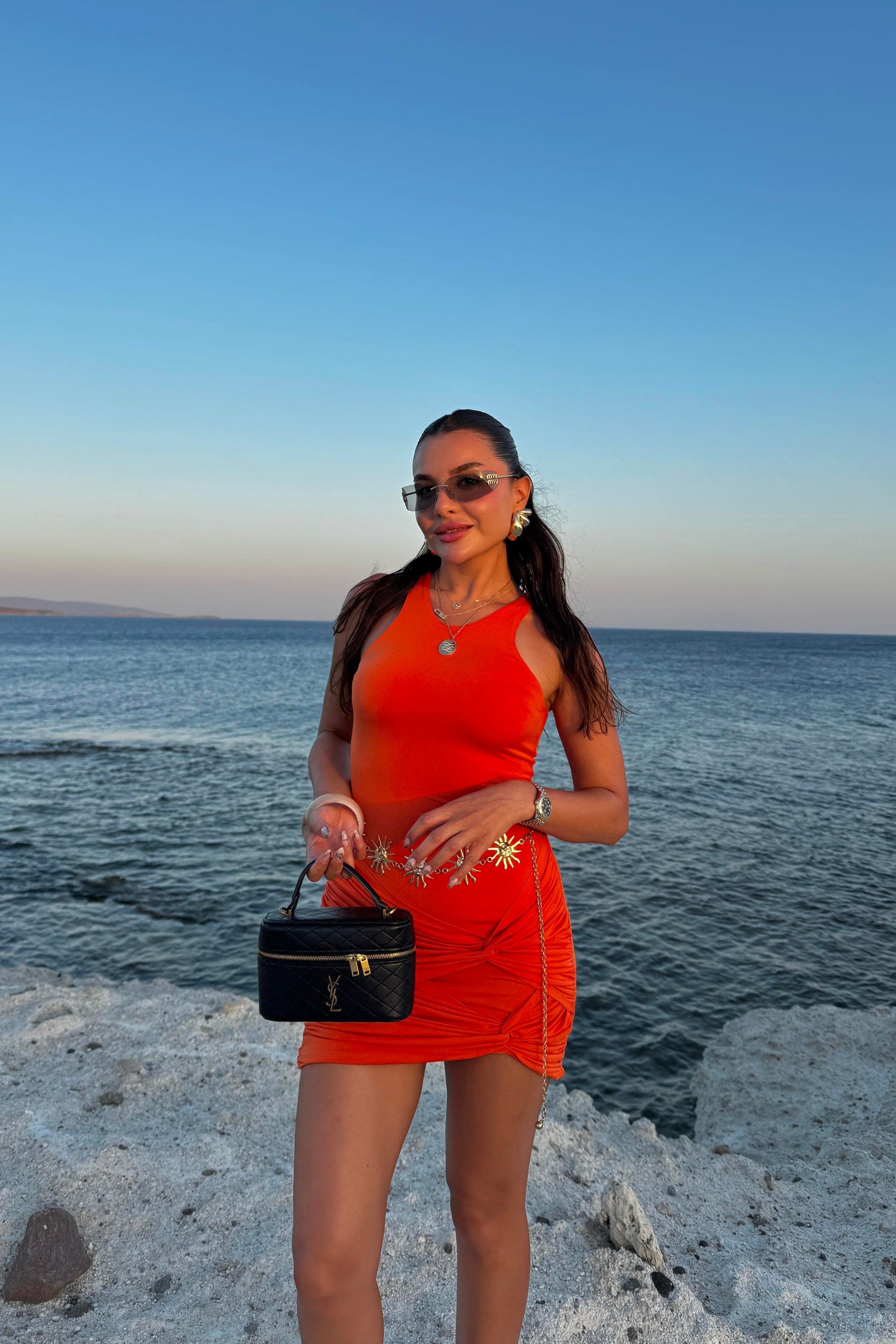 Isla Turuncu Vücudu Saran Mini Elbise
