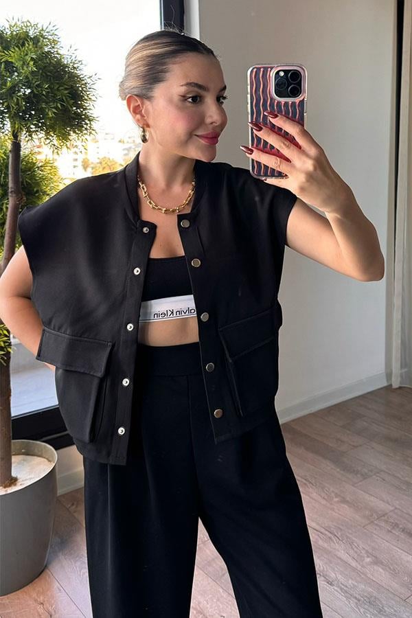 Jane Vatka Detaylı Siyah Yelek