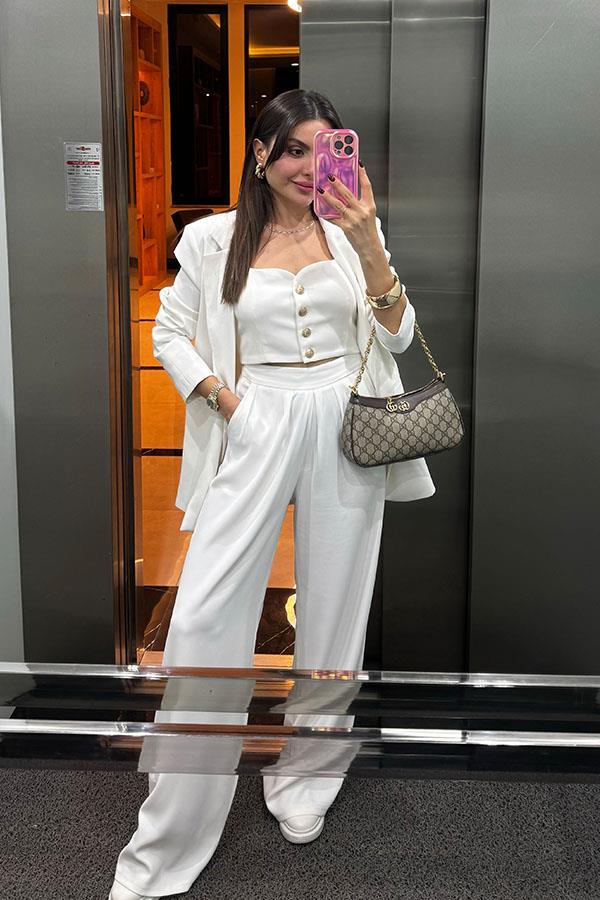 Jayla Gold Düğmeli Beyaz Üçlü Takım