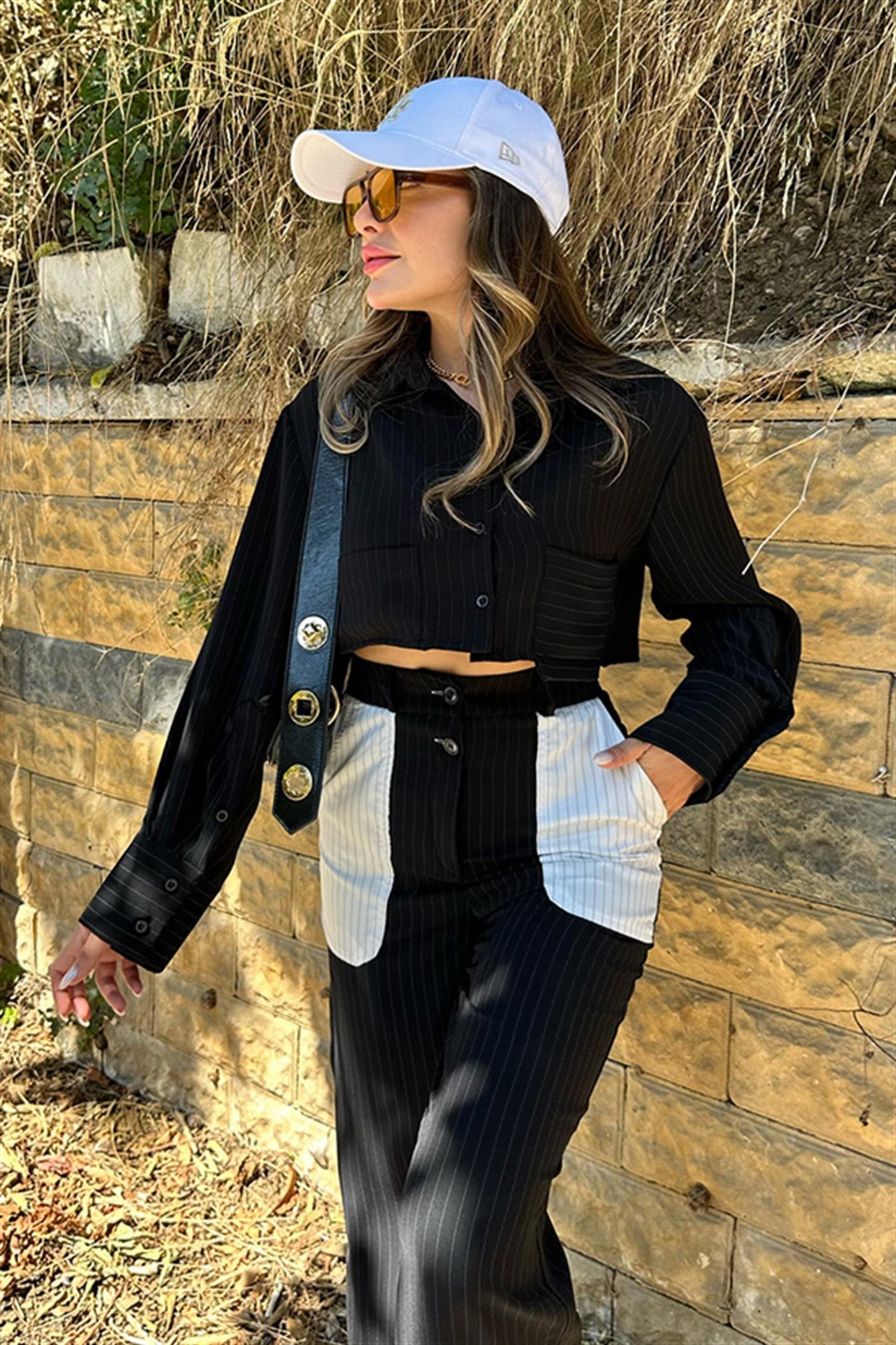 Jeanne beyaz cepli çizgili takım