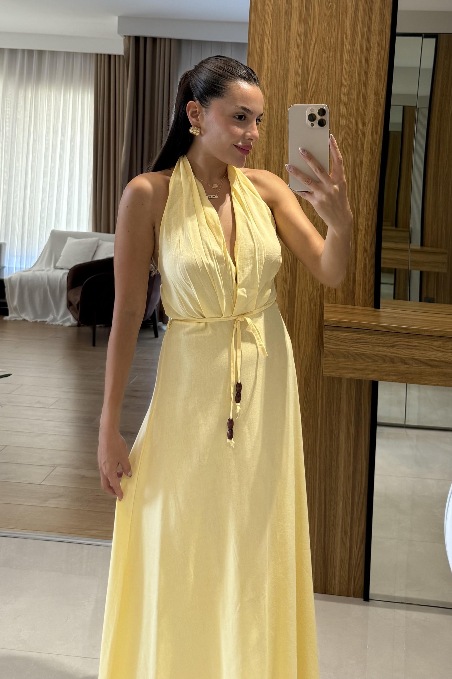 Julianna Sarı Sırt Dekolteli Kuşaklı Keten Elbise