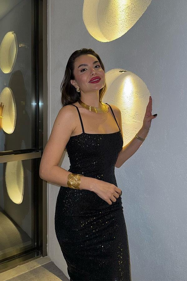 Julieta İnce Askılı Payetli Siyah Elbise