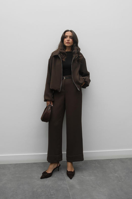 KAHVERENGI PAÇASI KATLAMALI PANTOLON CEKET TAKIM