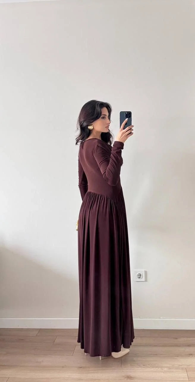 V Yaka Eteği Büzgülü Dökümlü Maxi Elbise