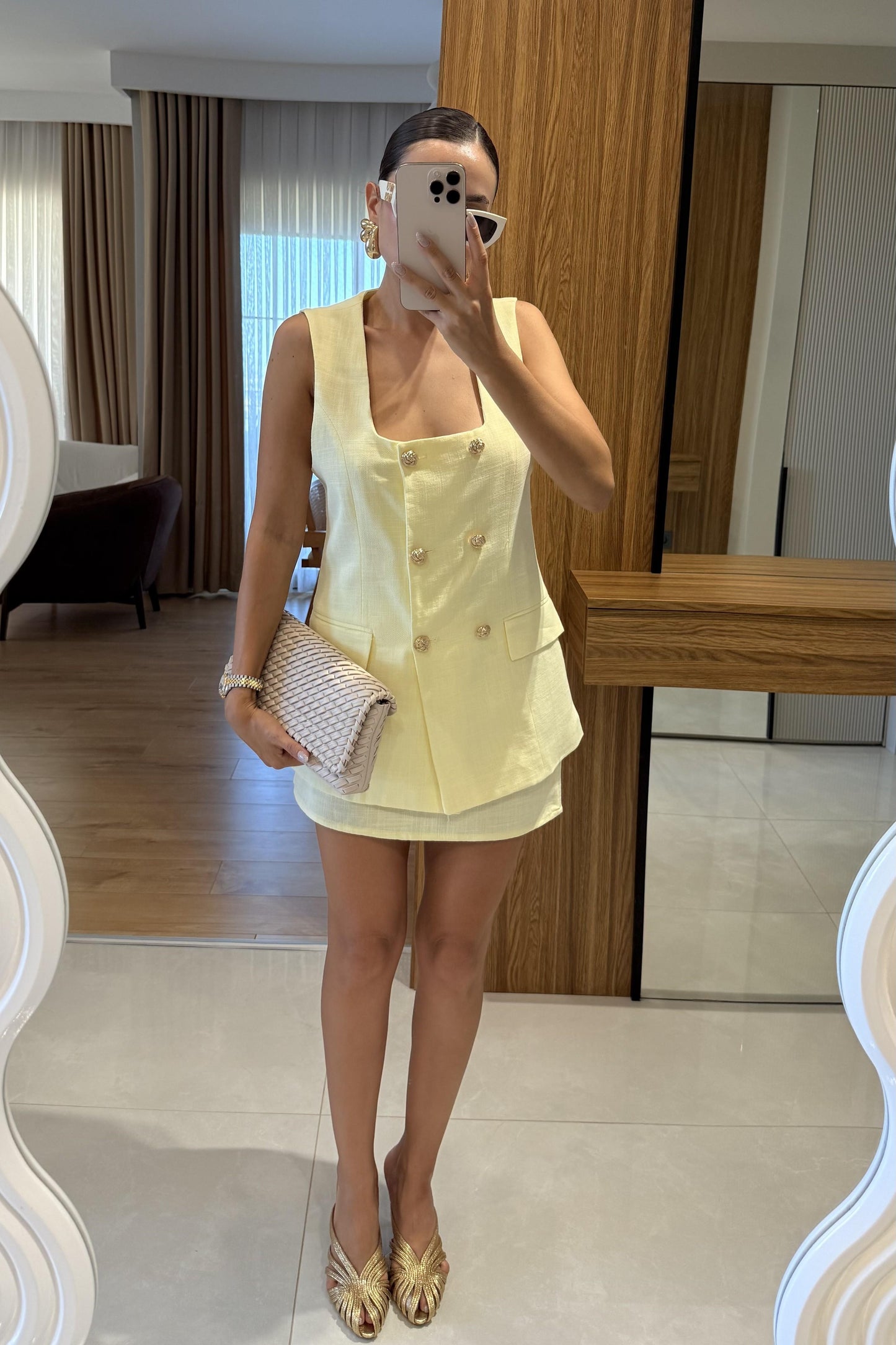 Kokia Sarı Gold Düğmeli Yelek Etek Takım