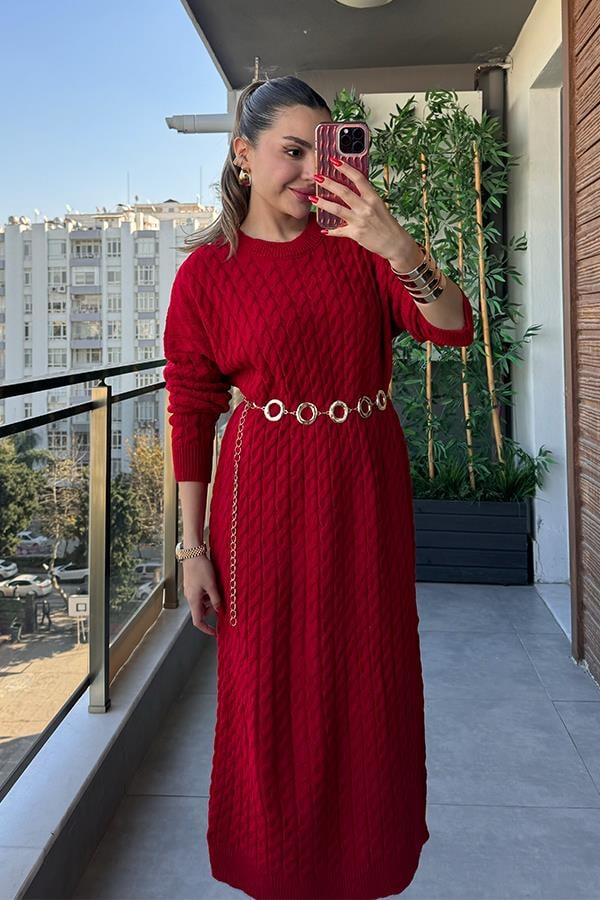 Lana Saç Örgülü Kırmızı Triko Elbise