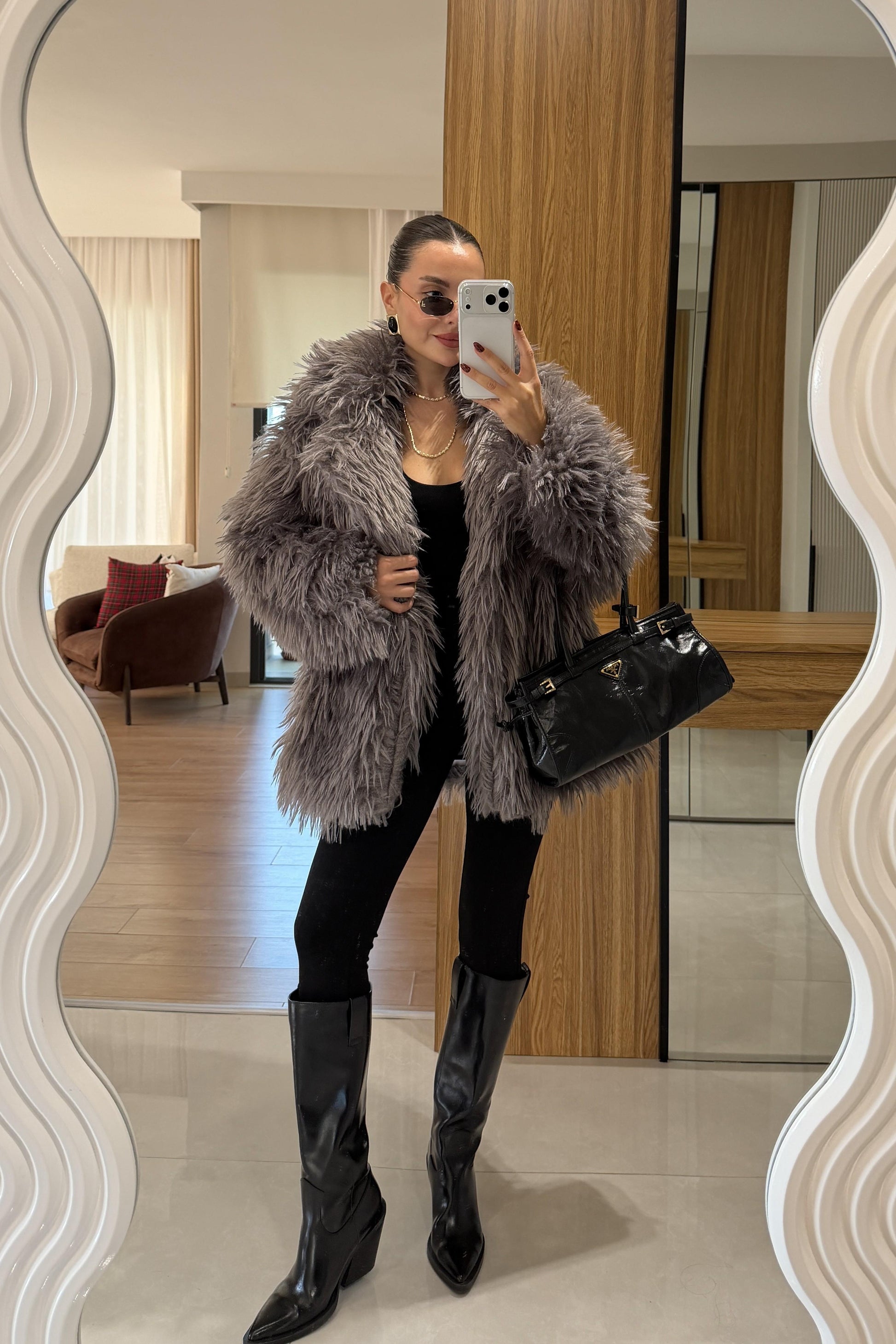Lilya Antrasit Kabarık Tüylü Kürk