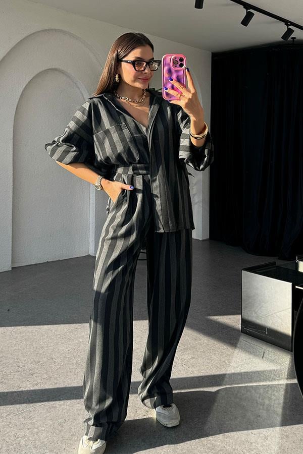 Luiana Şeritli Antrasit Takım