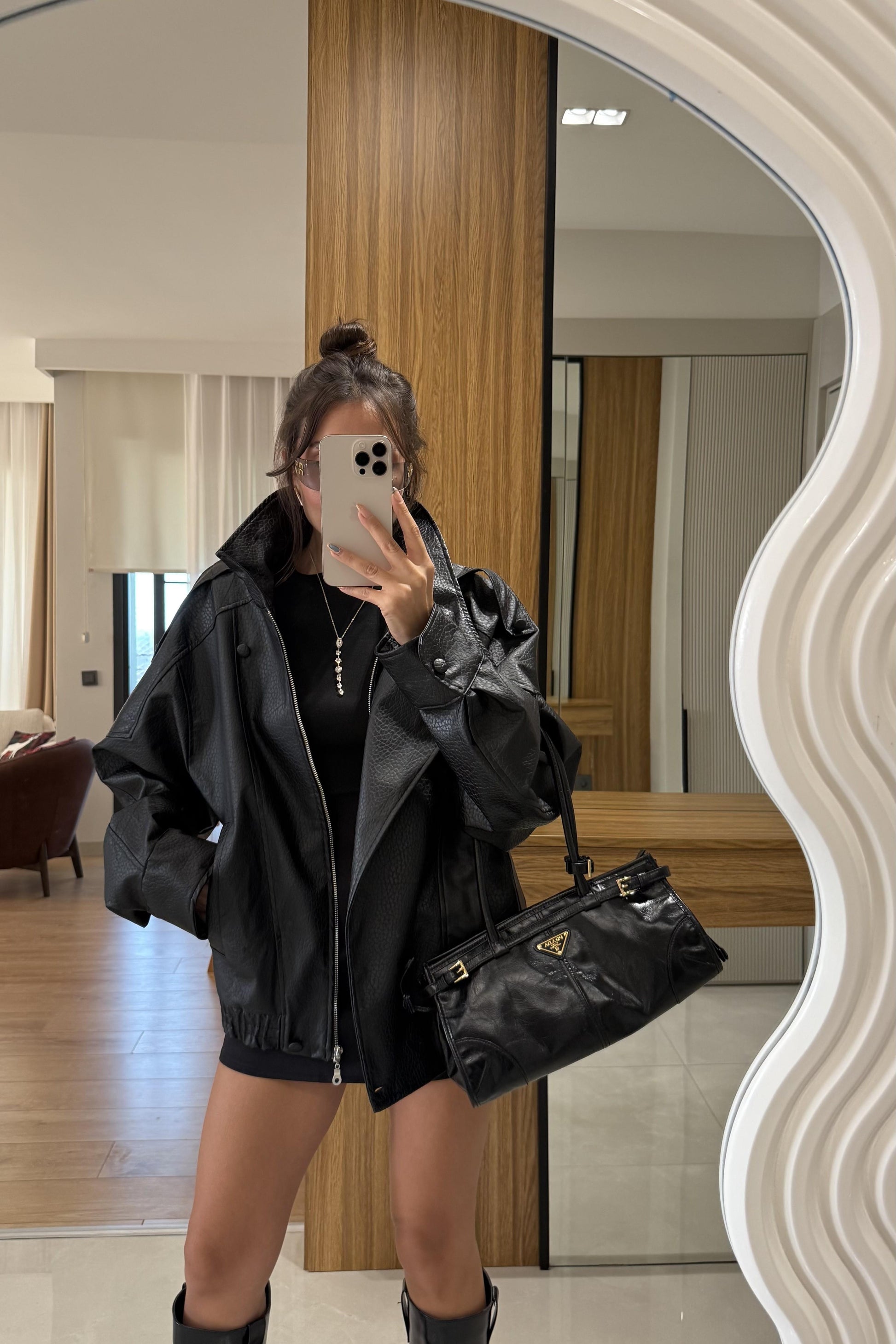 Macoron Siyah Pütürlü Deri Ceket