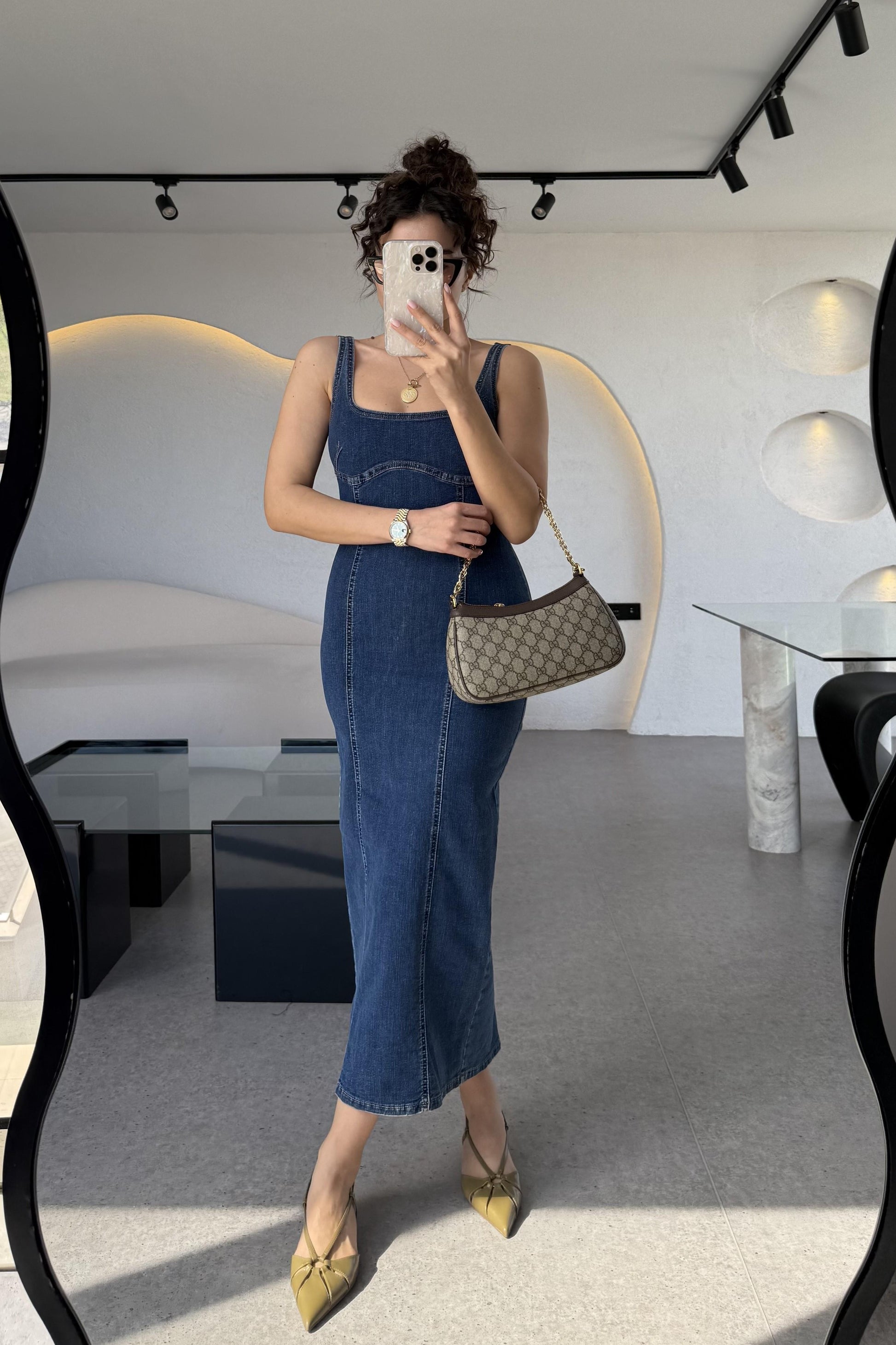 Marian Arkası Yırtmaçlı Denim Elbise