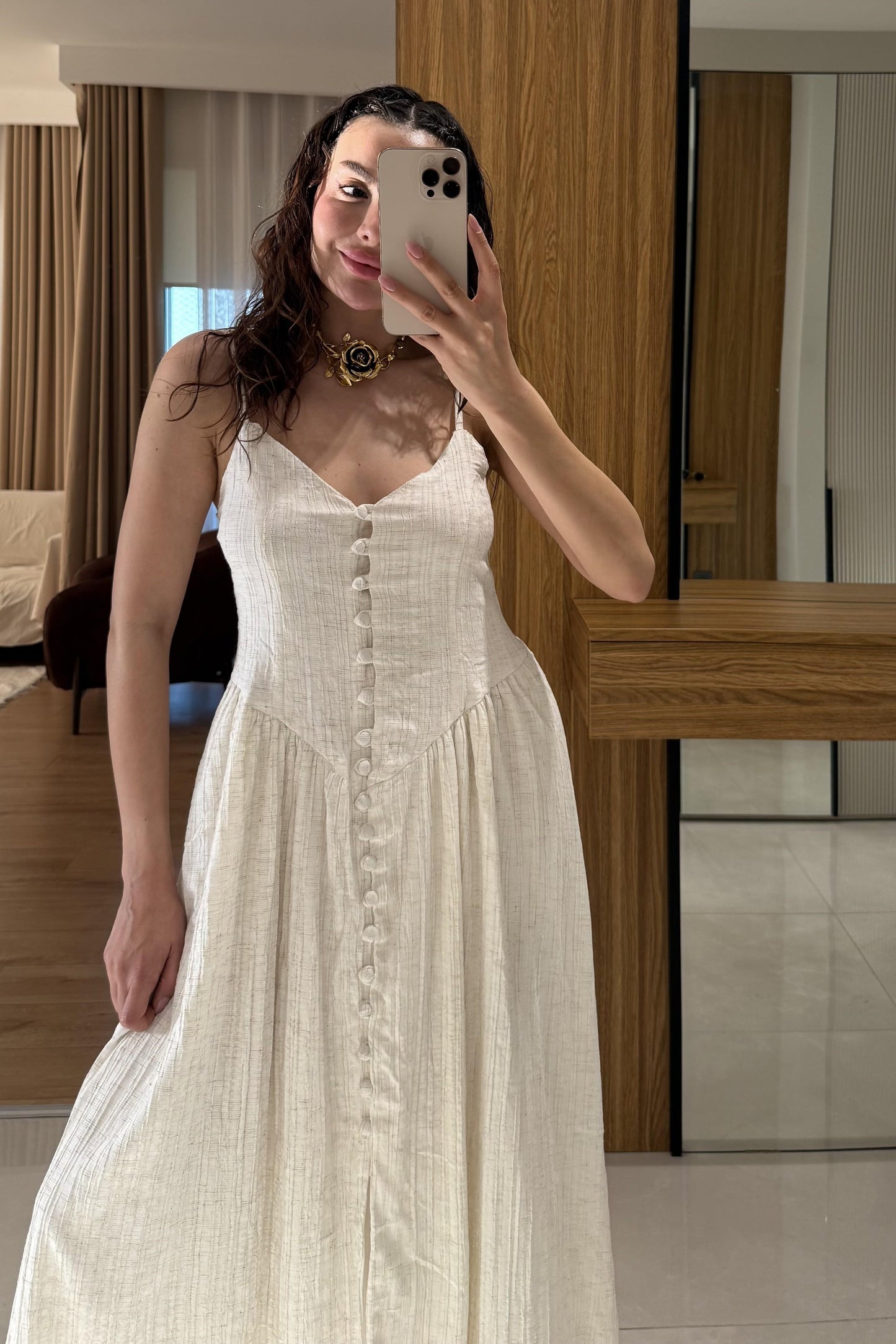 Marlet Krem Askılı Önü Düğmeli Elbise