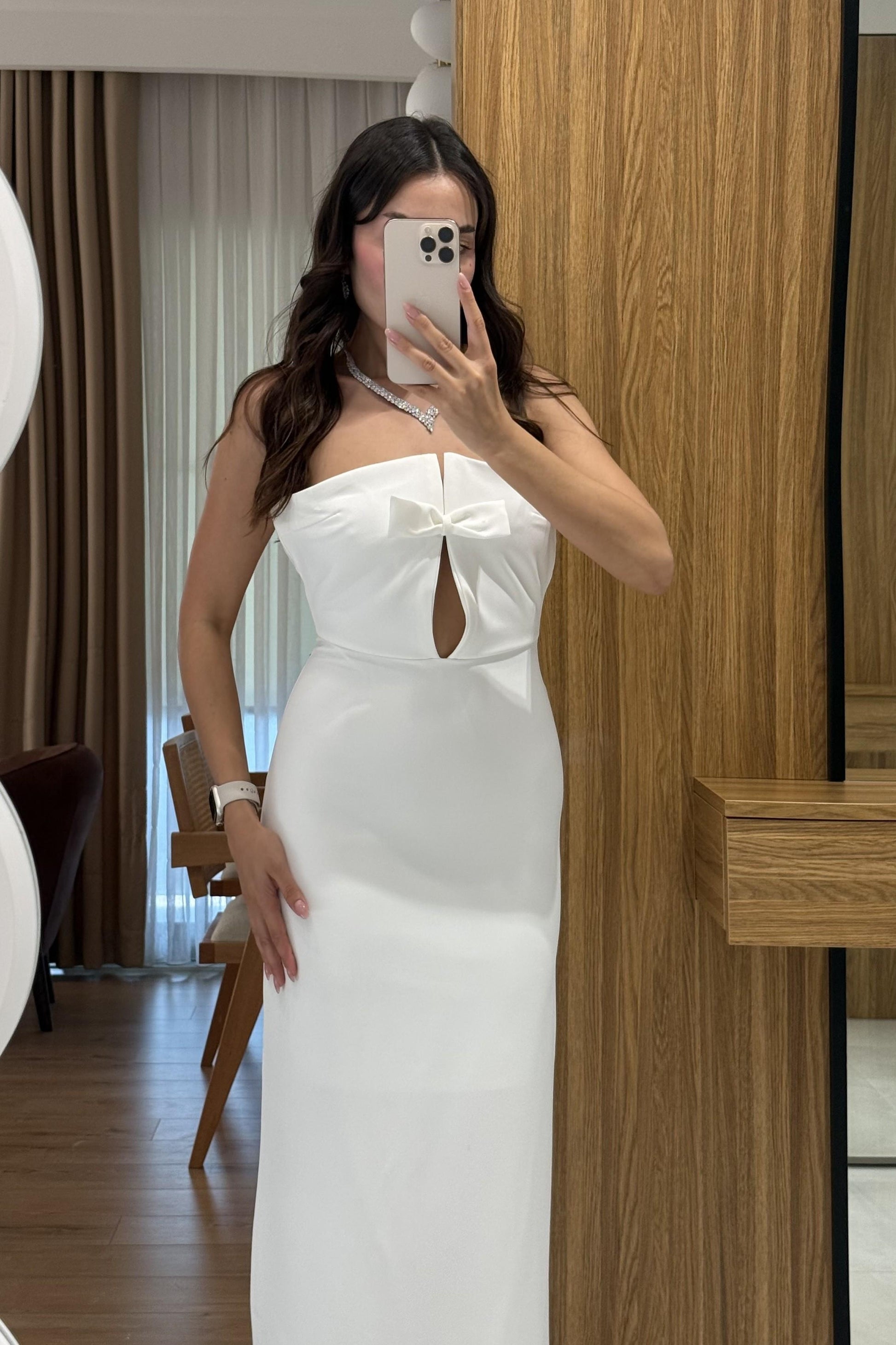 Marlowe Beyaz Şık Fiyonklu Elbise