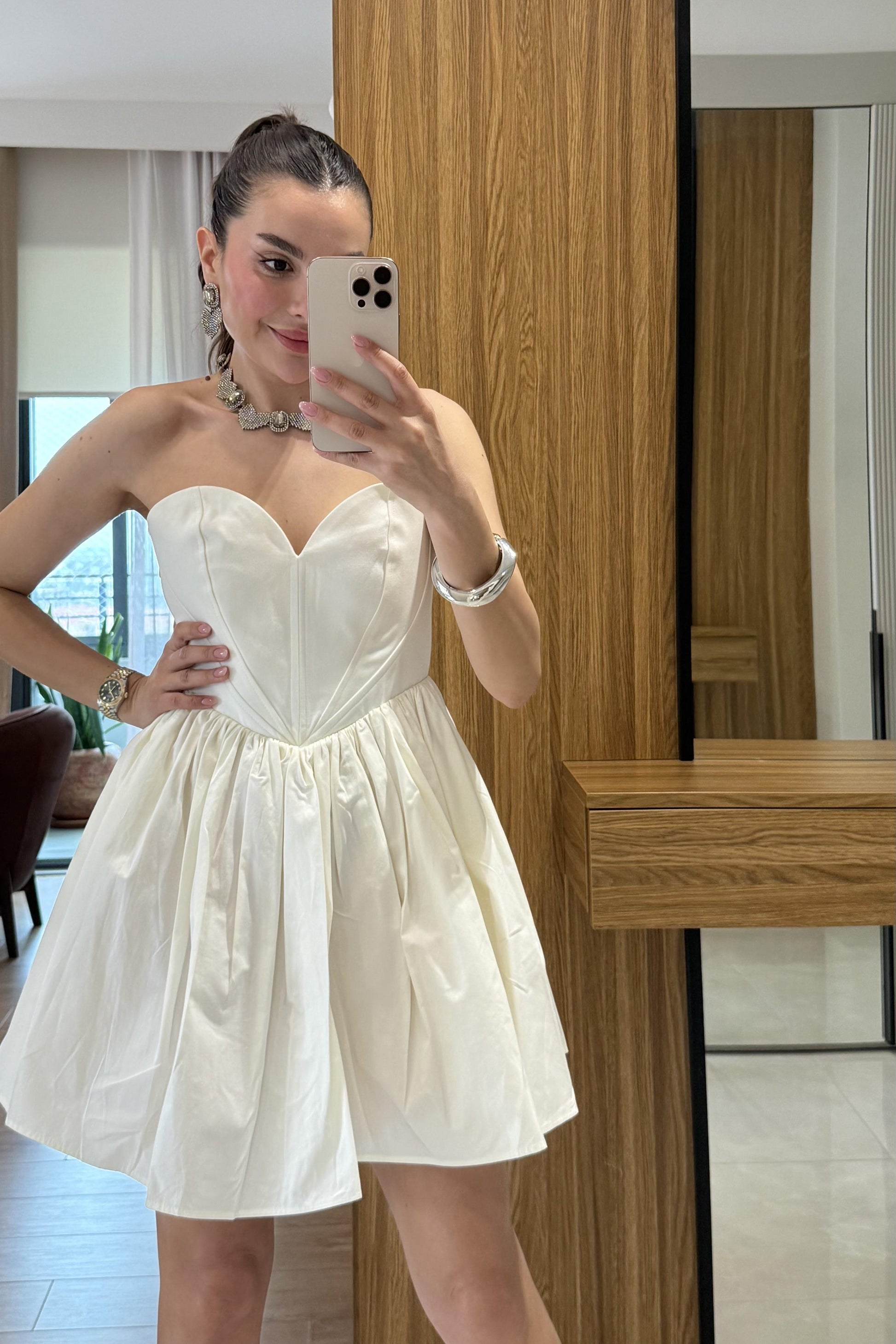 Marsilia Beyaz Kalp Yaka Mini Elbise