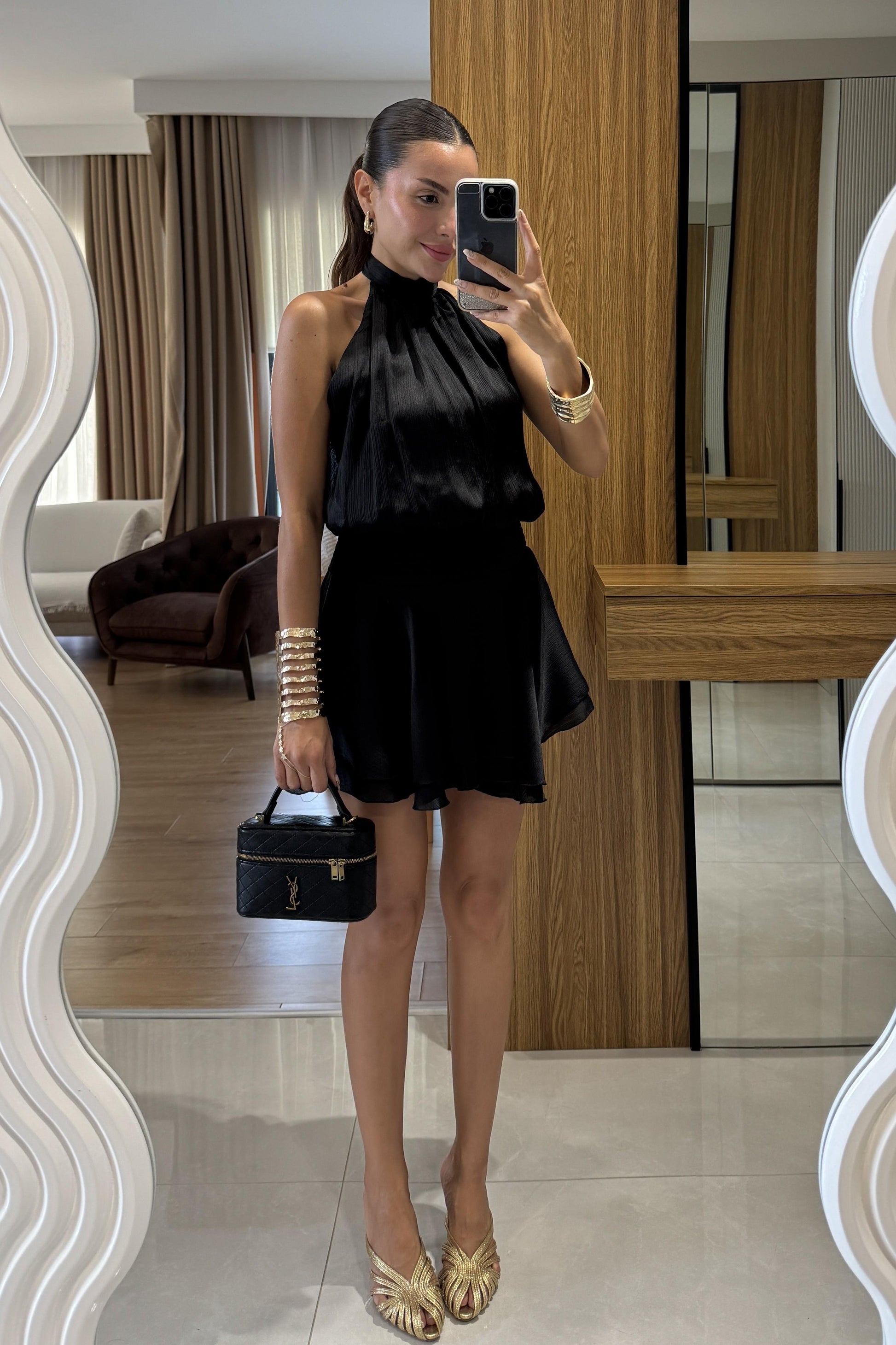 Moroni Siyah Belden Oturtmalı Volanlı Mini Elbise