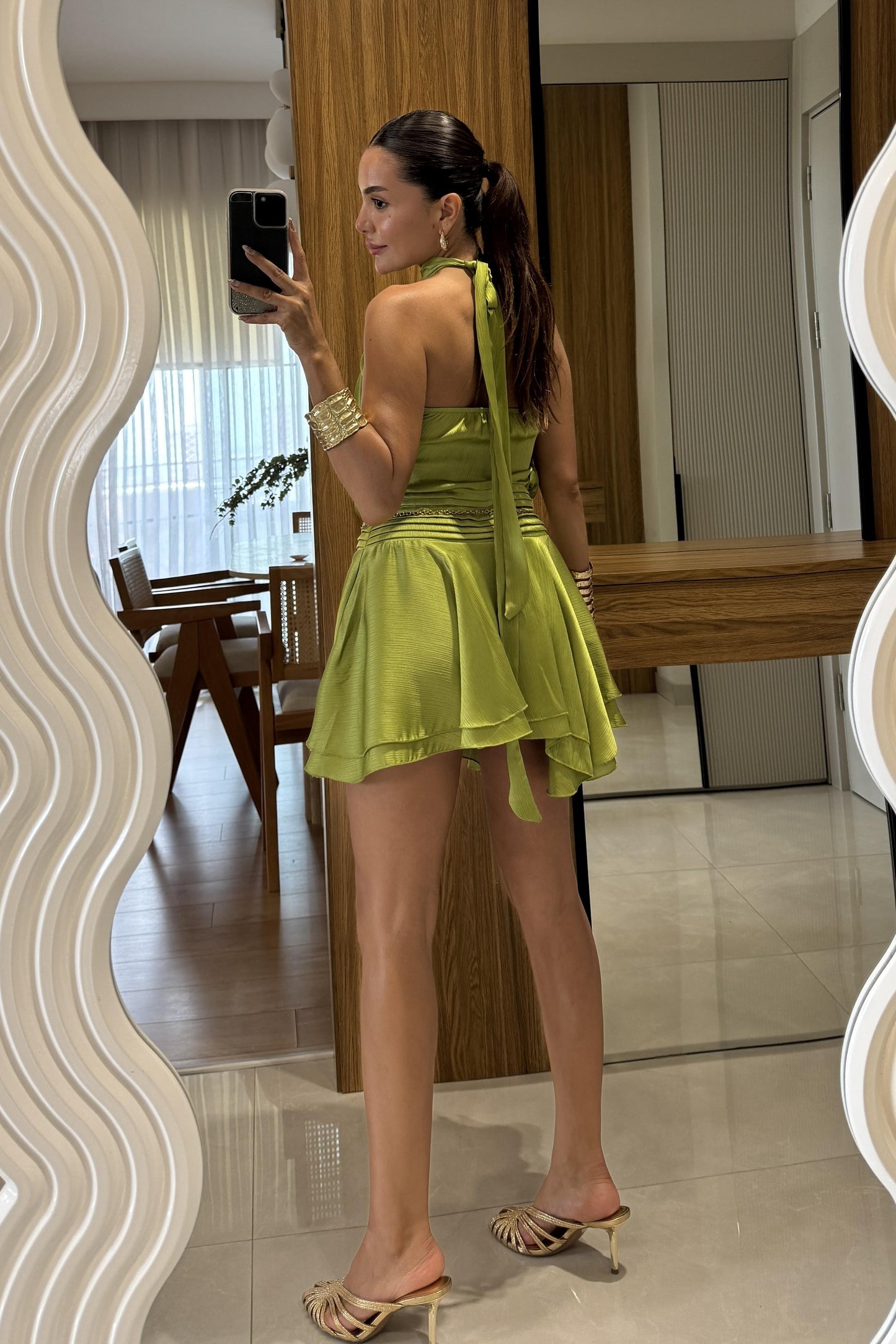 Moroni Yeşil Belden Oturtmalı Volanlı Mini Elbise